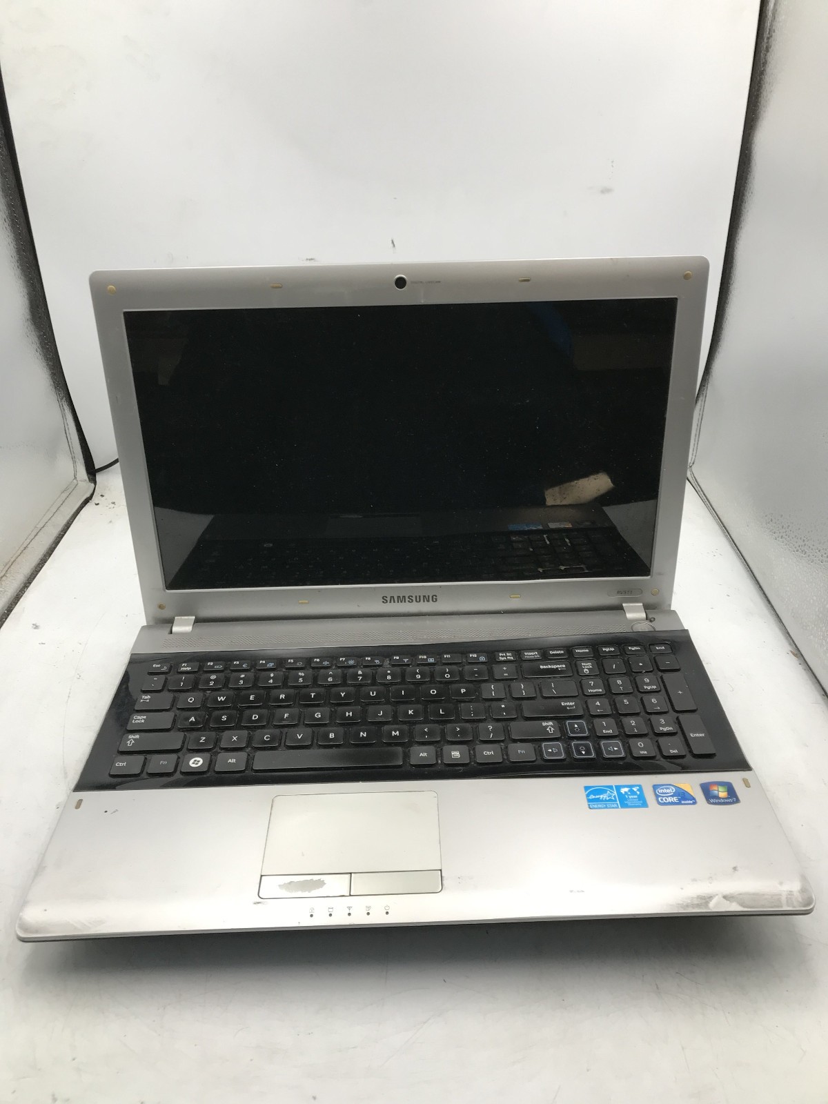 SAMSUNG RV511 - FOR PARTS/REPAIR - INTEL I3 380M - NO RAM - READ DESCRIPTION -BB