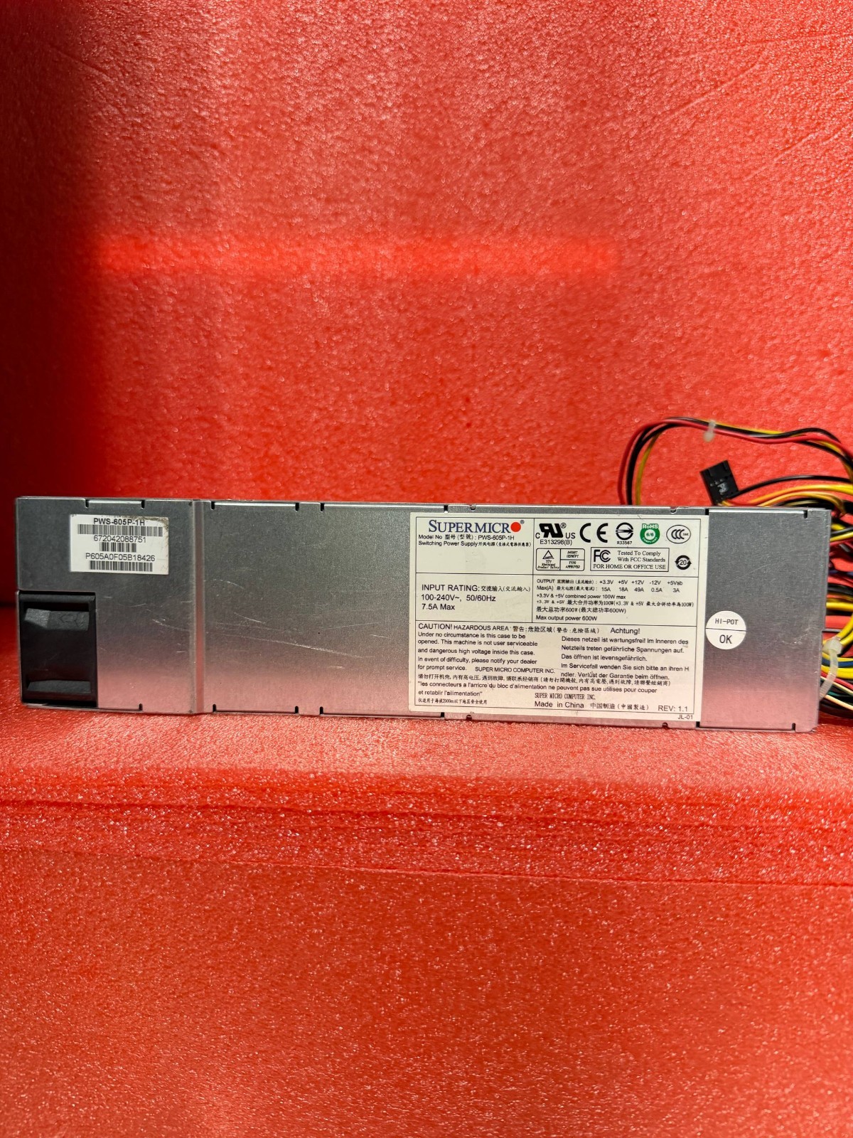 Supermicro PWS-605P-1H 600W 1U Platinum Multiple Output Switching Power Supply