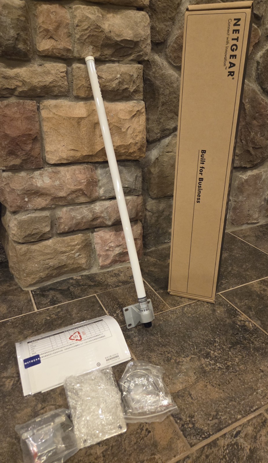 NETGEAR ANT2409 Directional Antenna 9dBi Mono N-Type Wi-Fi 802.11b/g/n