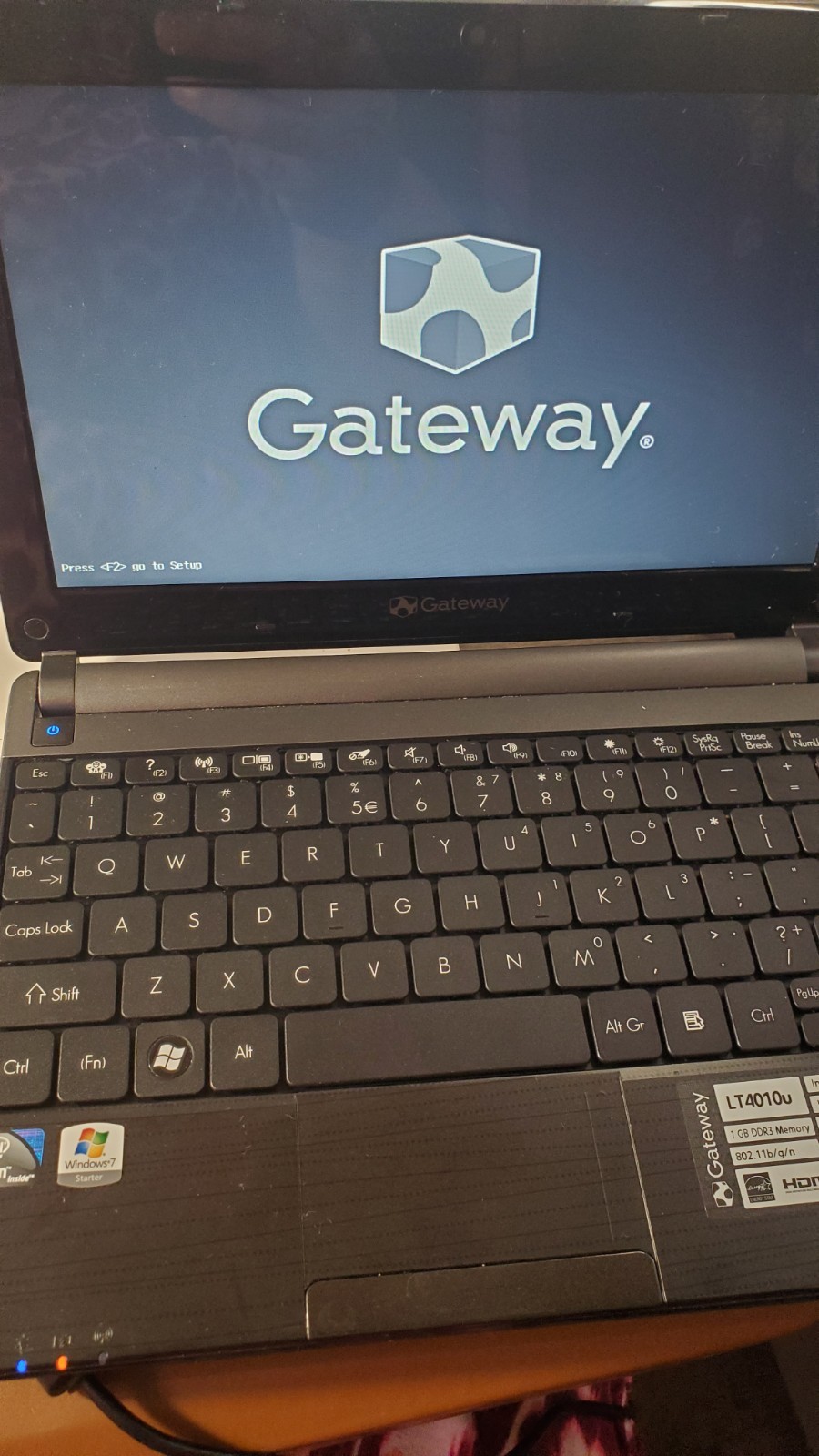 Read- Gateway LT4010u 10.1” Screen Netbook Atom N2600 FOR PARTS Not Working 