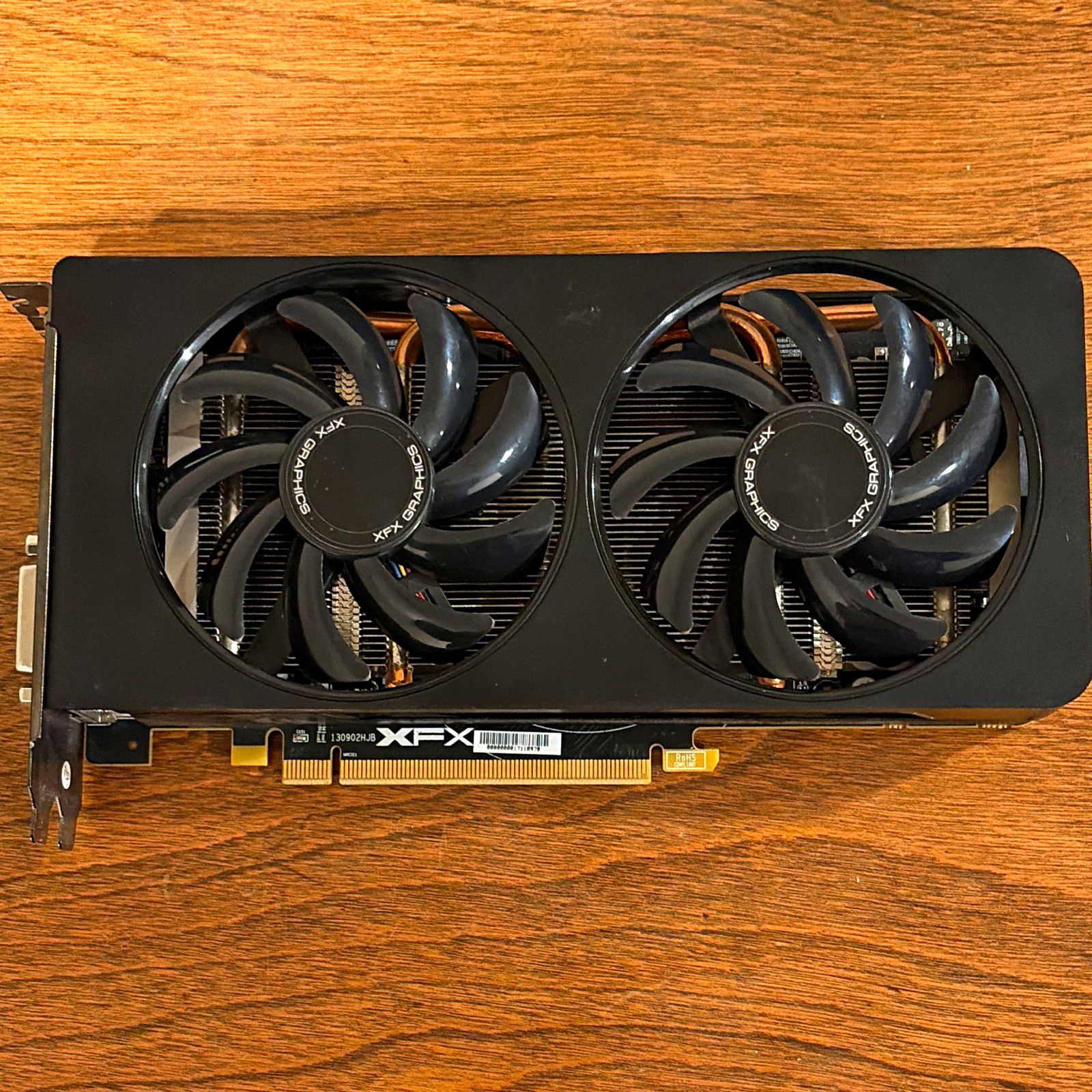XFX AMD Radeon R9 270X 2GB GDDR5 PCIe x16 DirectX 11.2 HDMI DP DVI