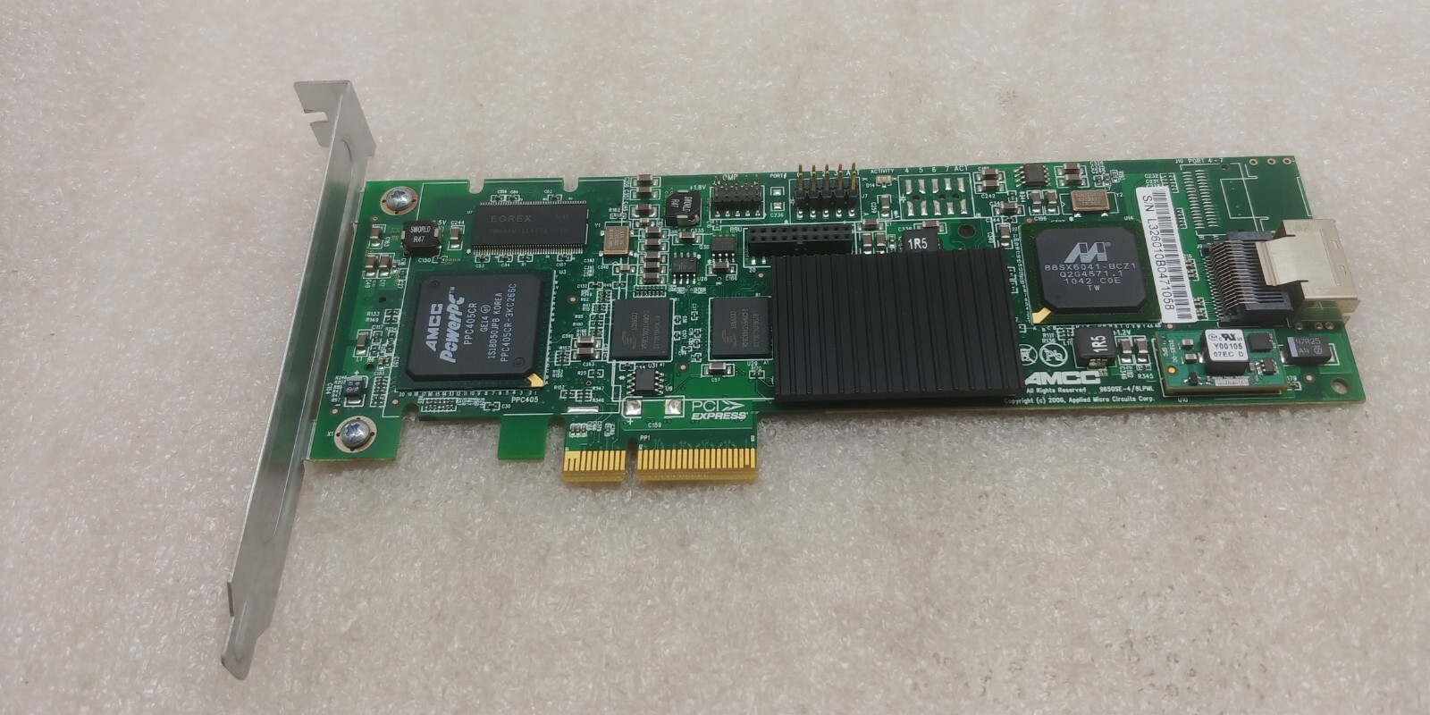 AMCC 700-3260-10 B 9650SE-8LPML PCI Express Card 