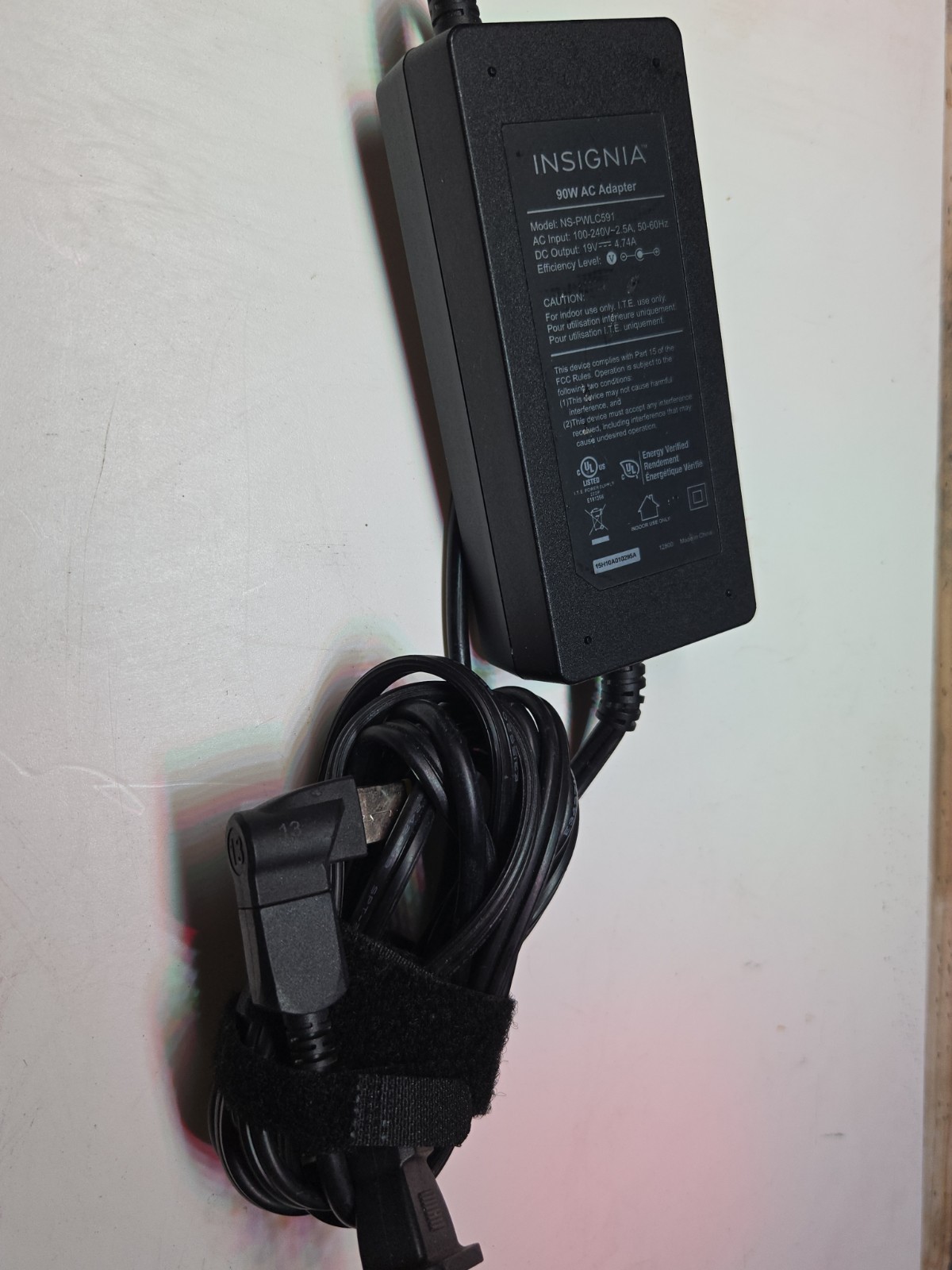 Insignia 90W AC Adapter Model NS-PWLC591D Input AC 100-240V 2.5A Output DC