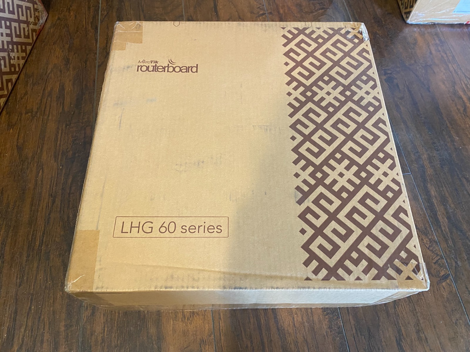MikroTik LHG Lite60 RBLHG-60ad 60GHz 10/100 PoE CPE/PTP NEW,  INTL Version
