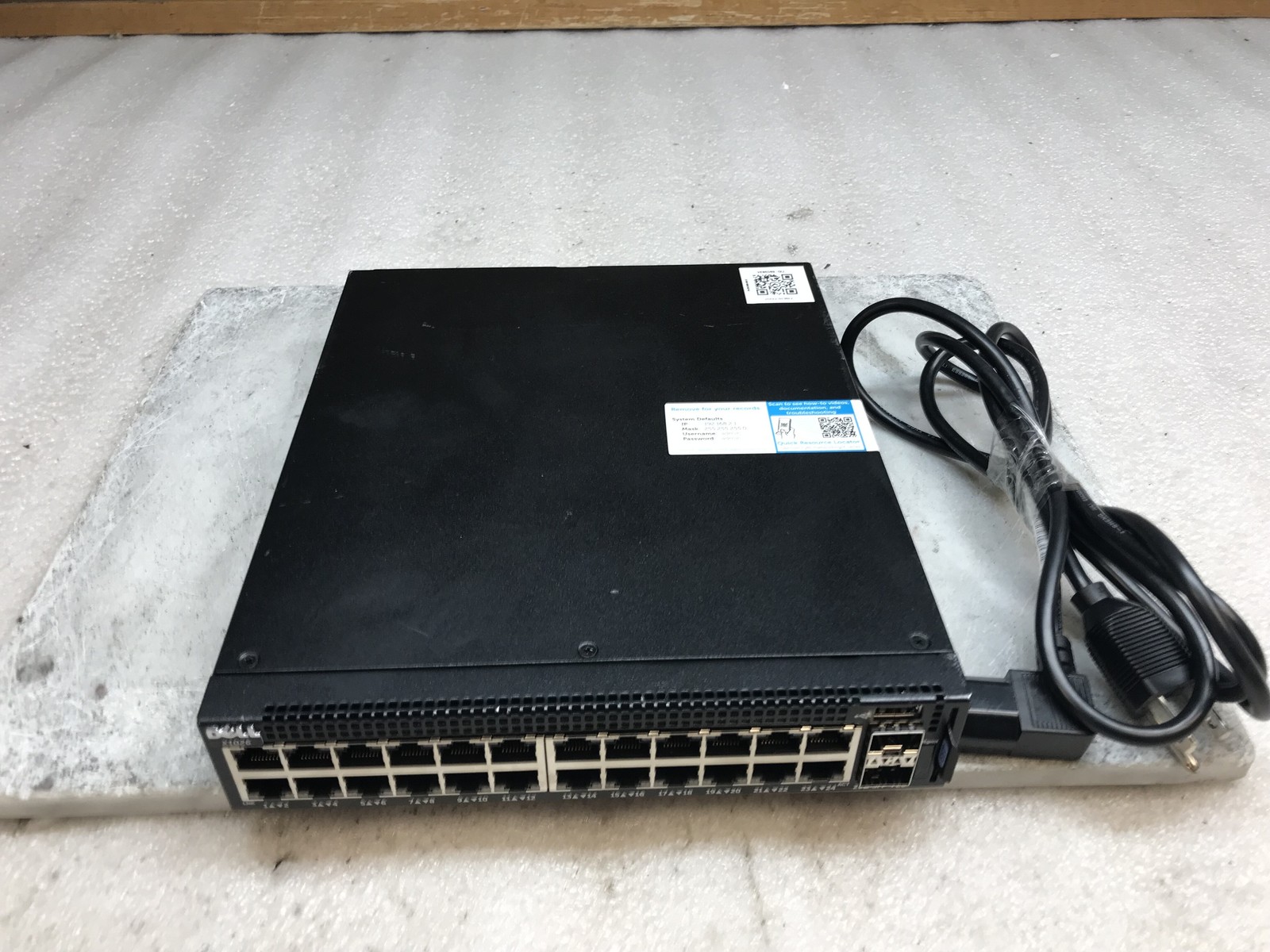 Dell Networking X1026 26-Port Gigabit Smart Managed Switch 24x RJ45 2x SFP