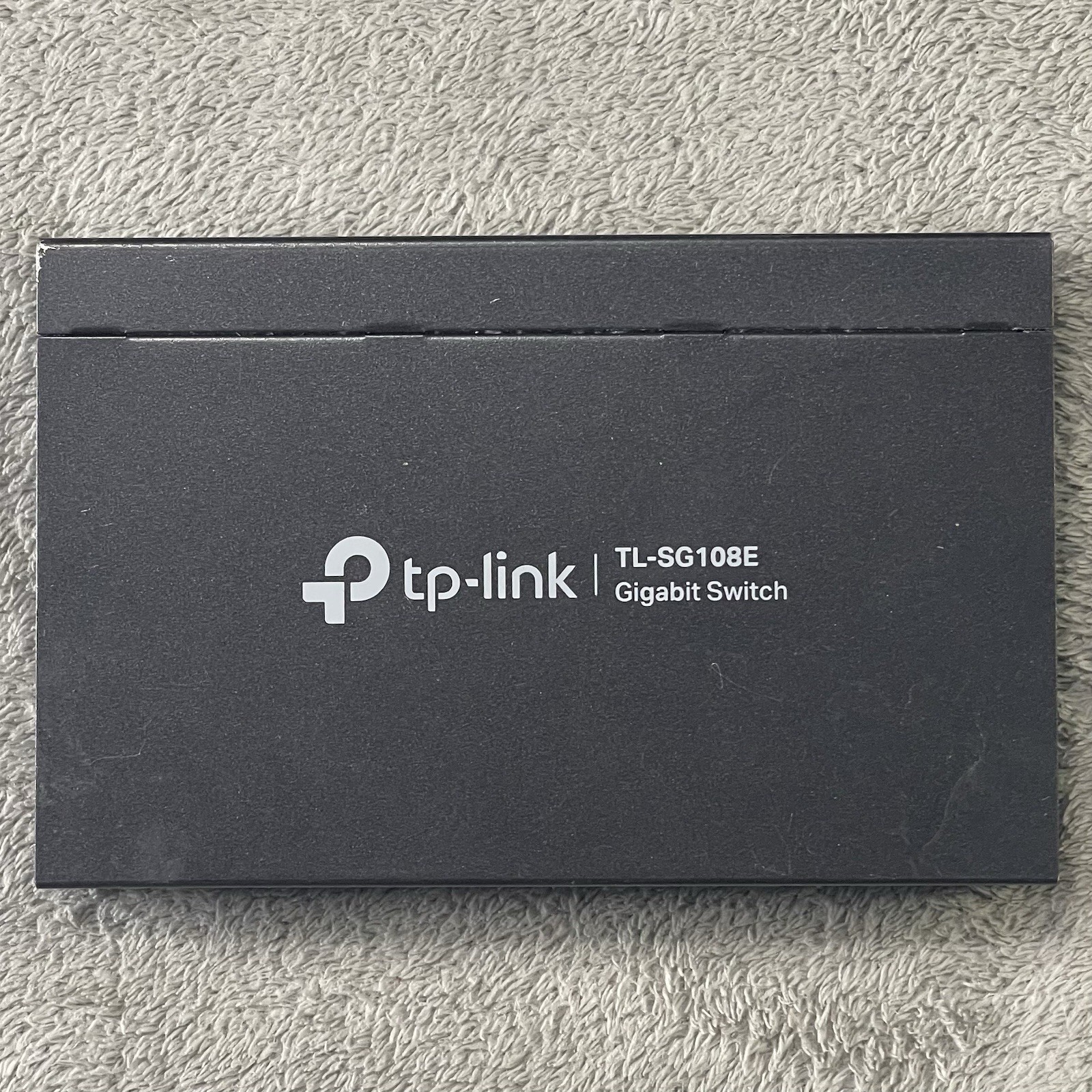 TP-Link 8-Port Gigabit Unmanaged Pro Switch Easy Smart TL-SG108E Only