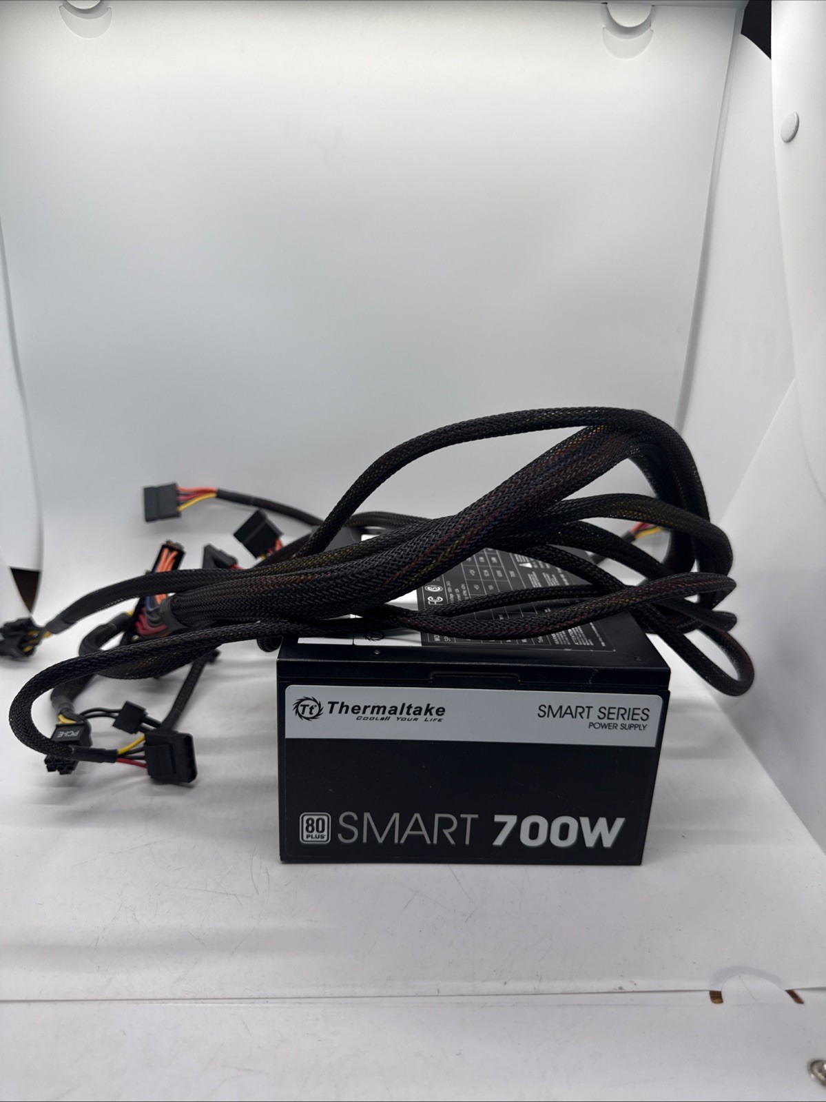 Thermaltake Smart 80 Plus 700w Power Supply - PSSPD0700NPCWUSW A18
