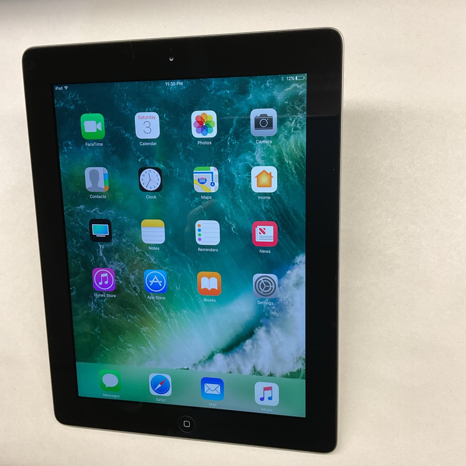 LOT OF 30 Apple iPad 4th Generation A1458 9.7" Wi-Fi Tablet Silver 