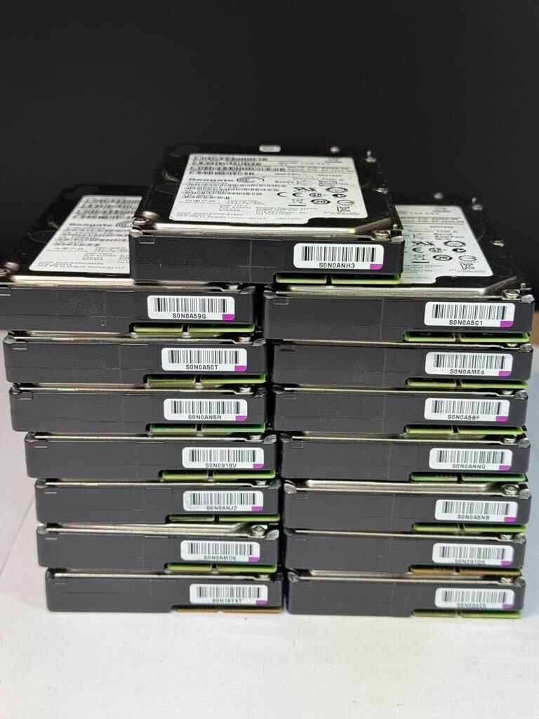 Lot of 15 NetApp 900GB 108-00222+A0 SP-423A-R5 ST900MM0006 6 Gb/s SAS HDD 2.5"