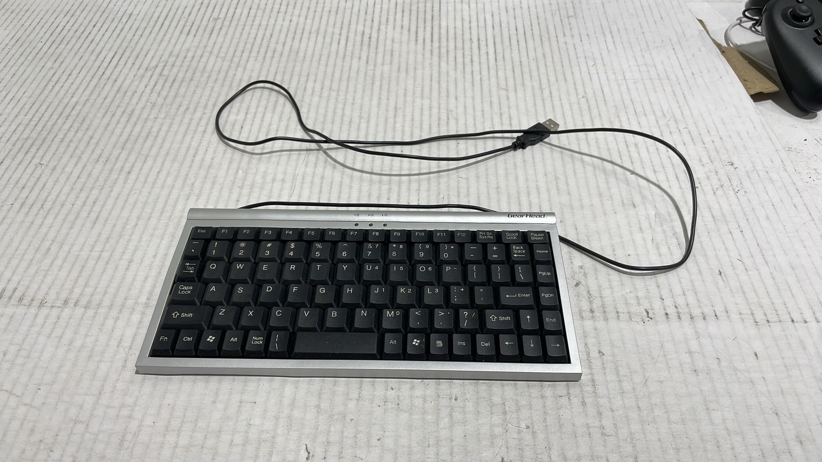 Gear Head KB1500U Slim Compact Desktop PC Laptop Mini USB Wired Keyboard