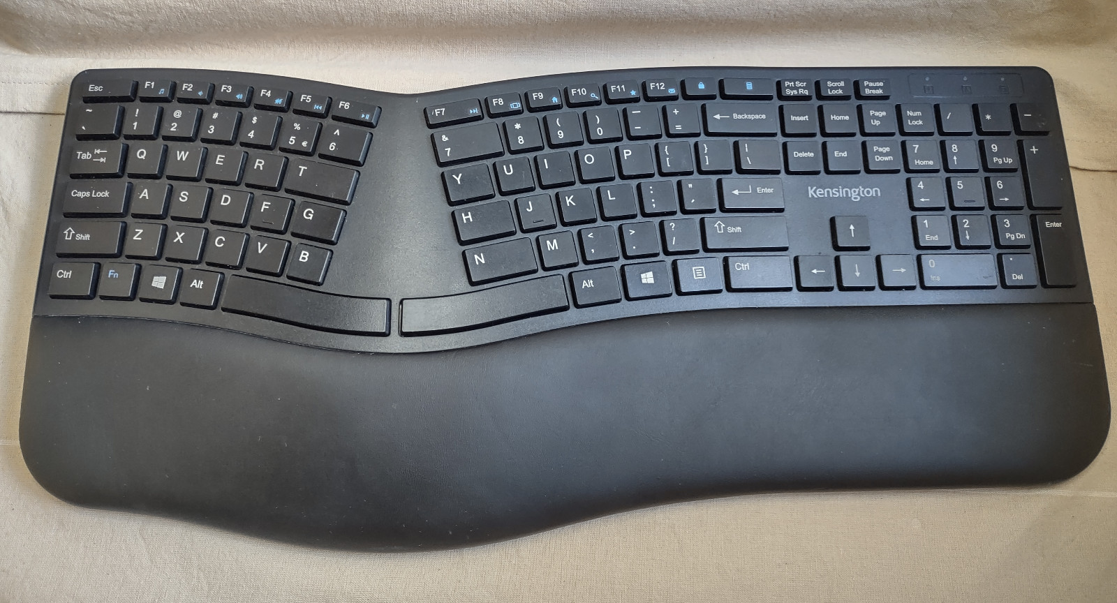 Kensington Pro Fit Ergo Wireless Keyboard, Bluetooth Only (No USB Dongle) *READ*