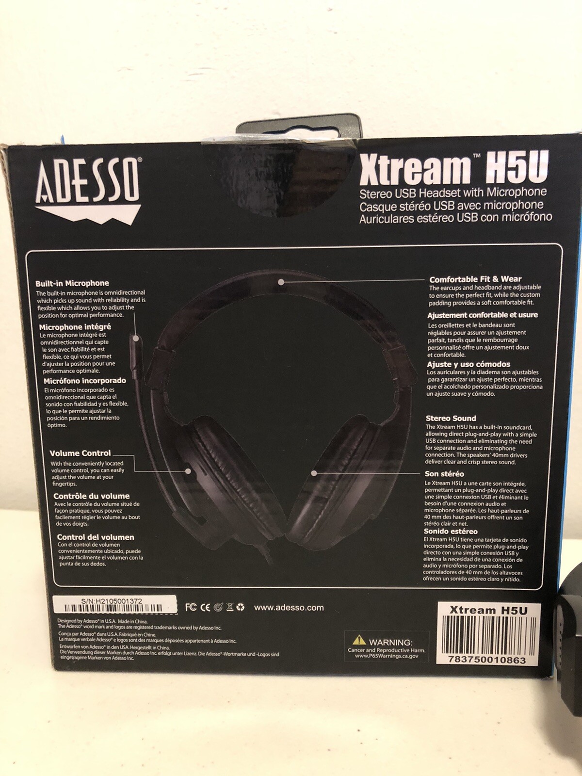 Adesso Xtream H5U USB Connector Stereo USB Multimedia Headphone/Headset with Mic