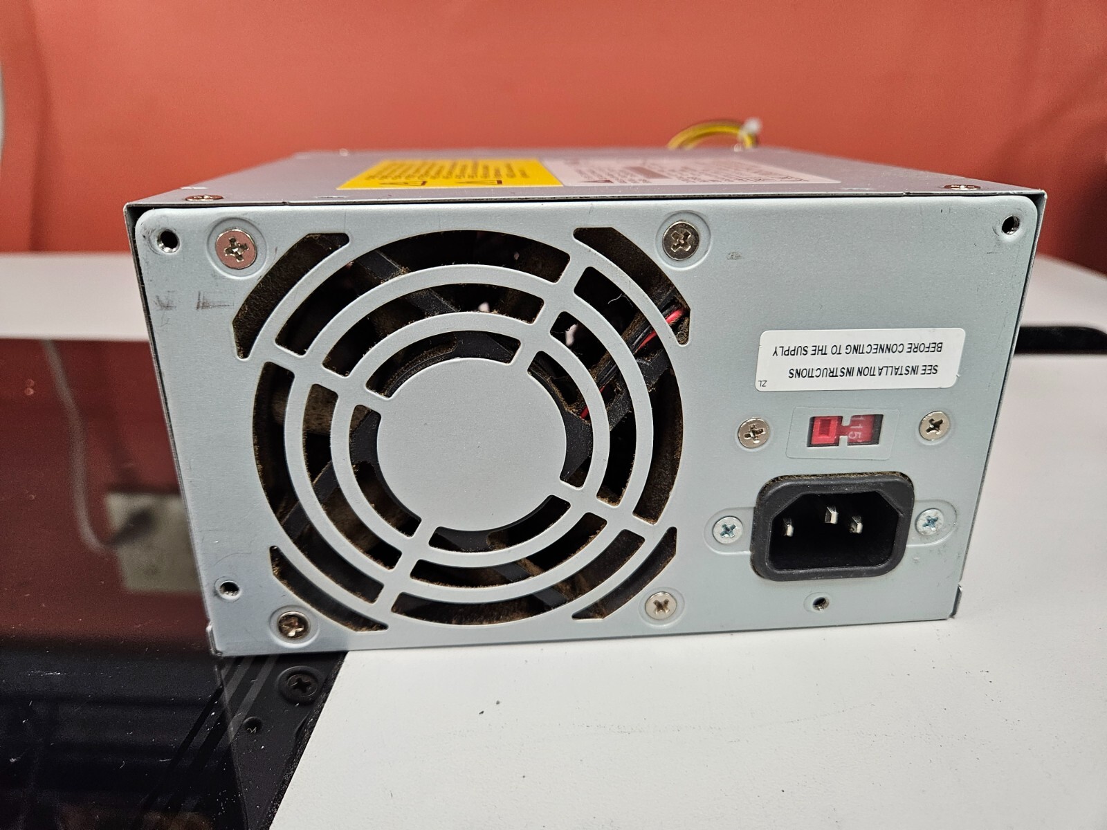Delta Electronics Power Supply DPS-300AB-15B 300 W Used