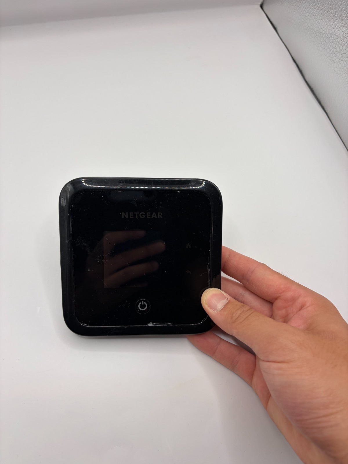 NETGEAR Nighthawk M5 MR5200 5G Mobile Hotspot Tested Working No Charger
