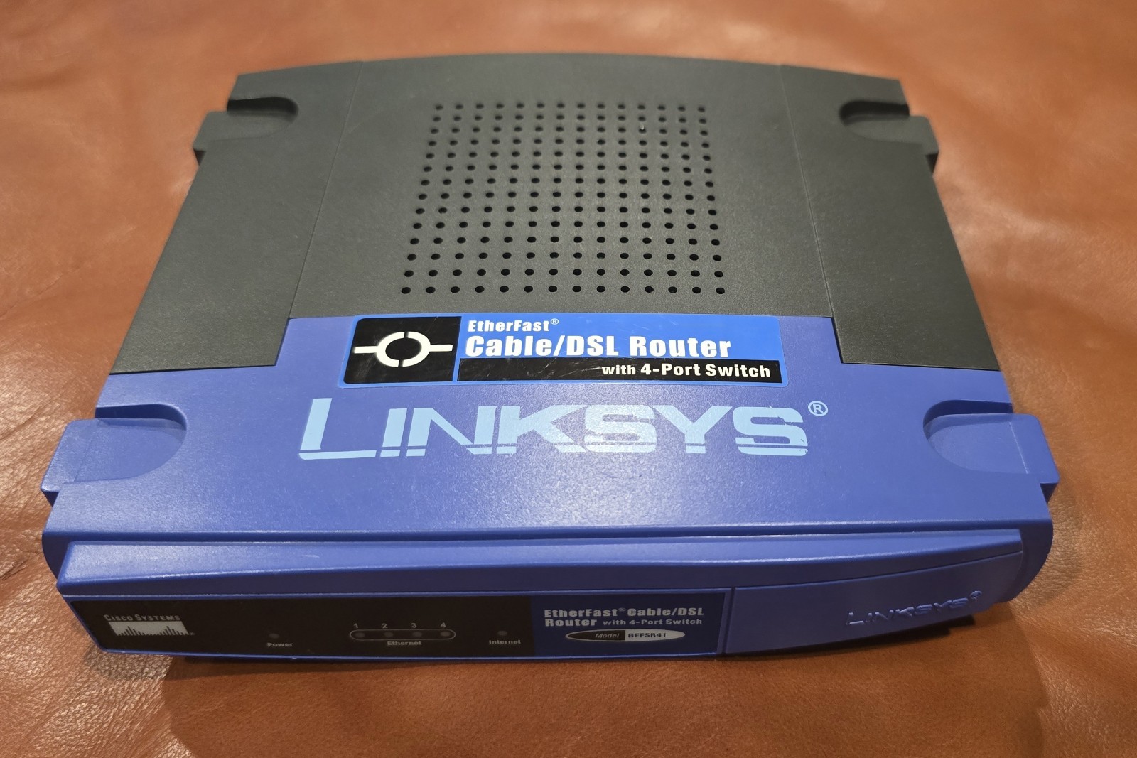 Linksys EtherFast BEFSR41   4-Port 10/100 Wired Router (BEFSR41) ver 3.1