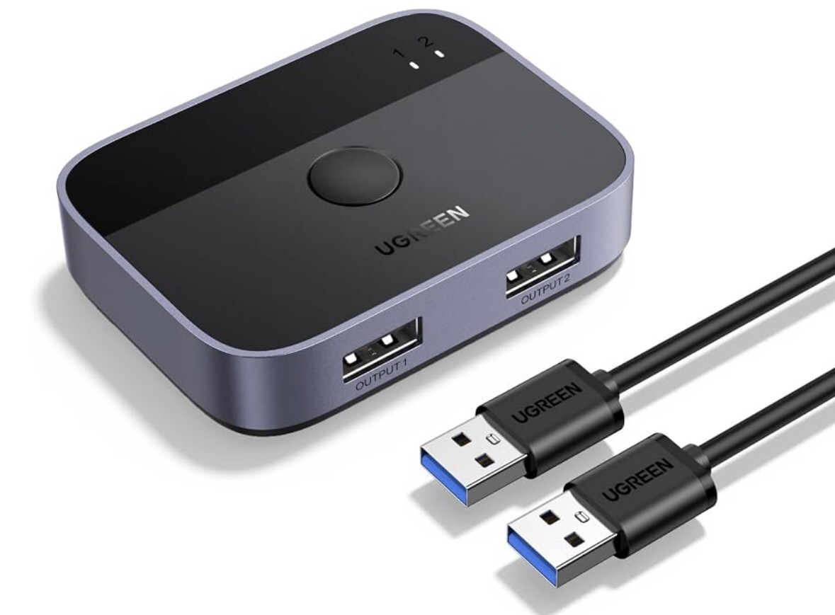 UGREEN USB 3.0 Switch 2 in 2 Out, USB Switcher 2 Computers Sharing Keyboard