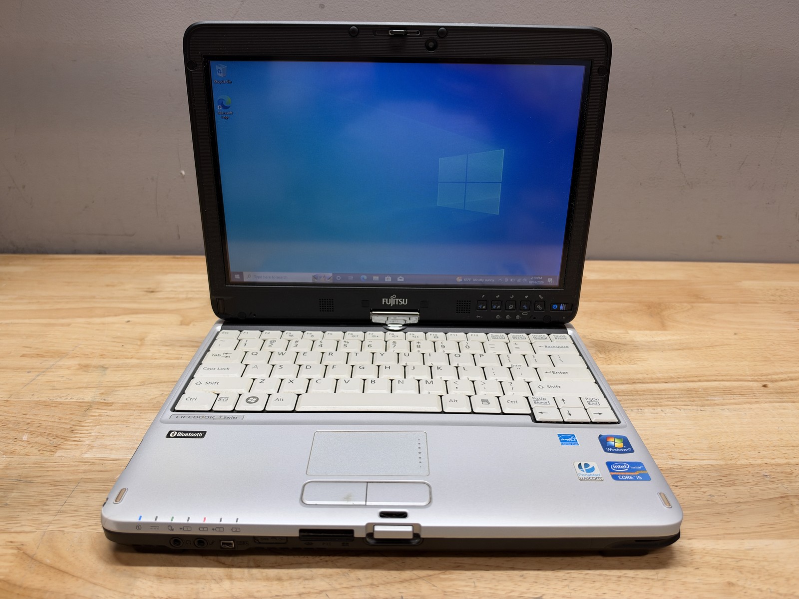 Fujitsu LifeBook T731 14” Laptop Intel Core i5, 320GB HDD, 4GB RAM, W10