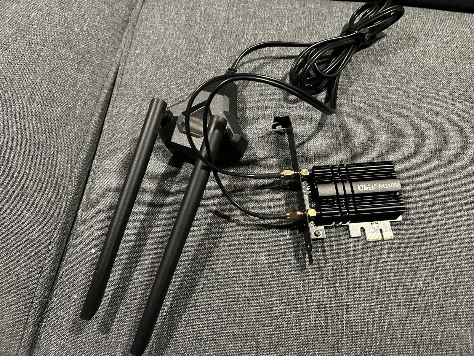 Ubit AX210S PCIe x1 Wireless WiFi Network Adapter Card w/ Dual Antennas