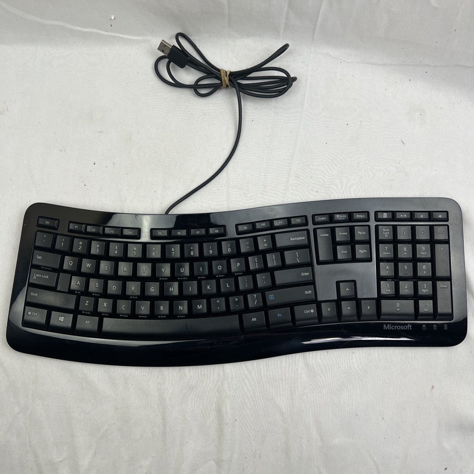 Microsoft Comfort Curve Keyboard 3000 USB Multimedia Contour 1482 Ku-1079