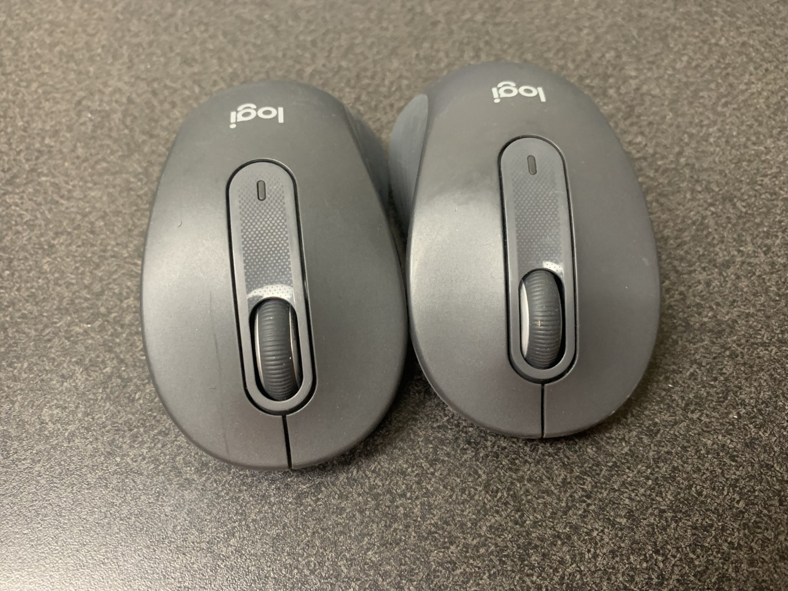 Lot 2 Logitech Signature M650 Wireless, Bluetooth/Logi Bolt USB