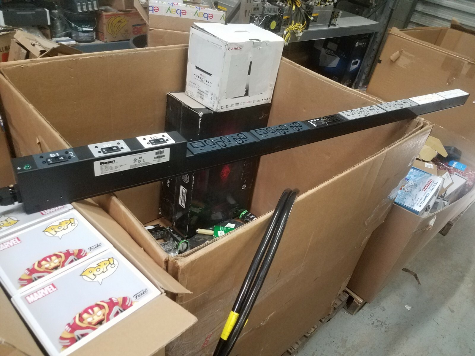 Panduit P36G19M Vertical Intelligent Power Distribution Unit PDU Was never used 