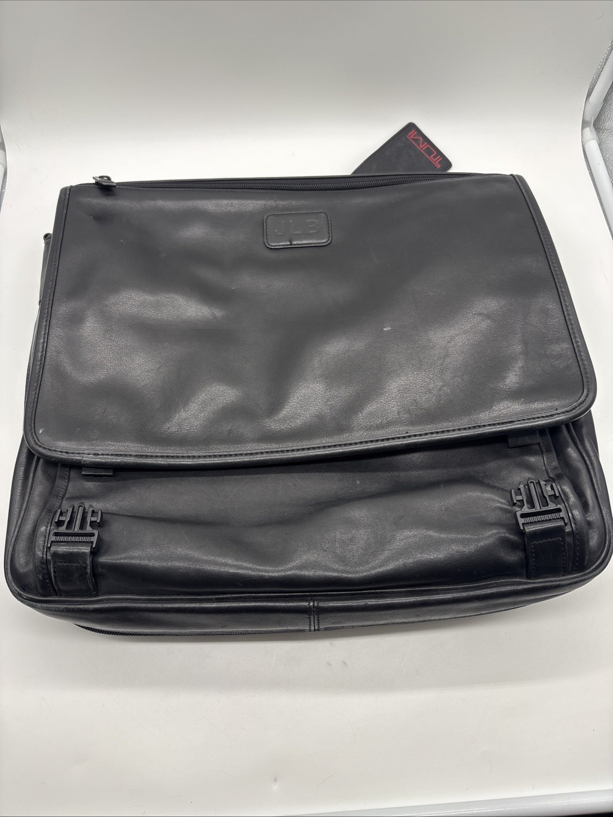 Tumi Alpha Black Leather Expandable Messenger Laptop Bag 909D3