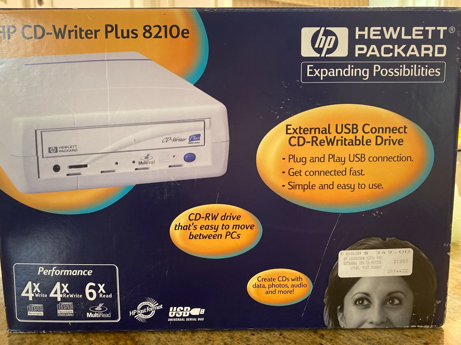 HP CD-Writer Plus 8210e - External USB Connect CD Rewritable Drive