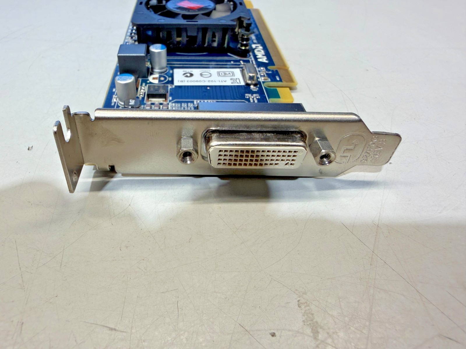 LOT OF 26 AMD RADEON HD 6350 Graphics Card PCIe 512MB DDR3 DMS-59