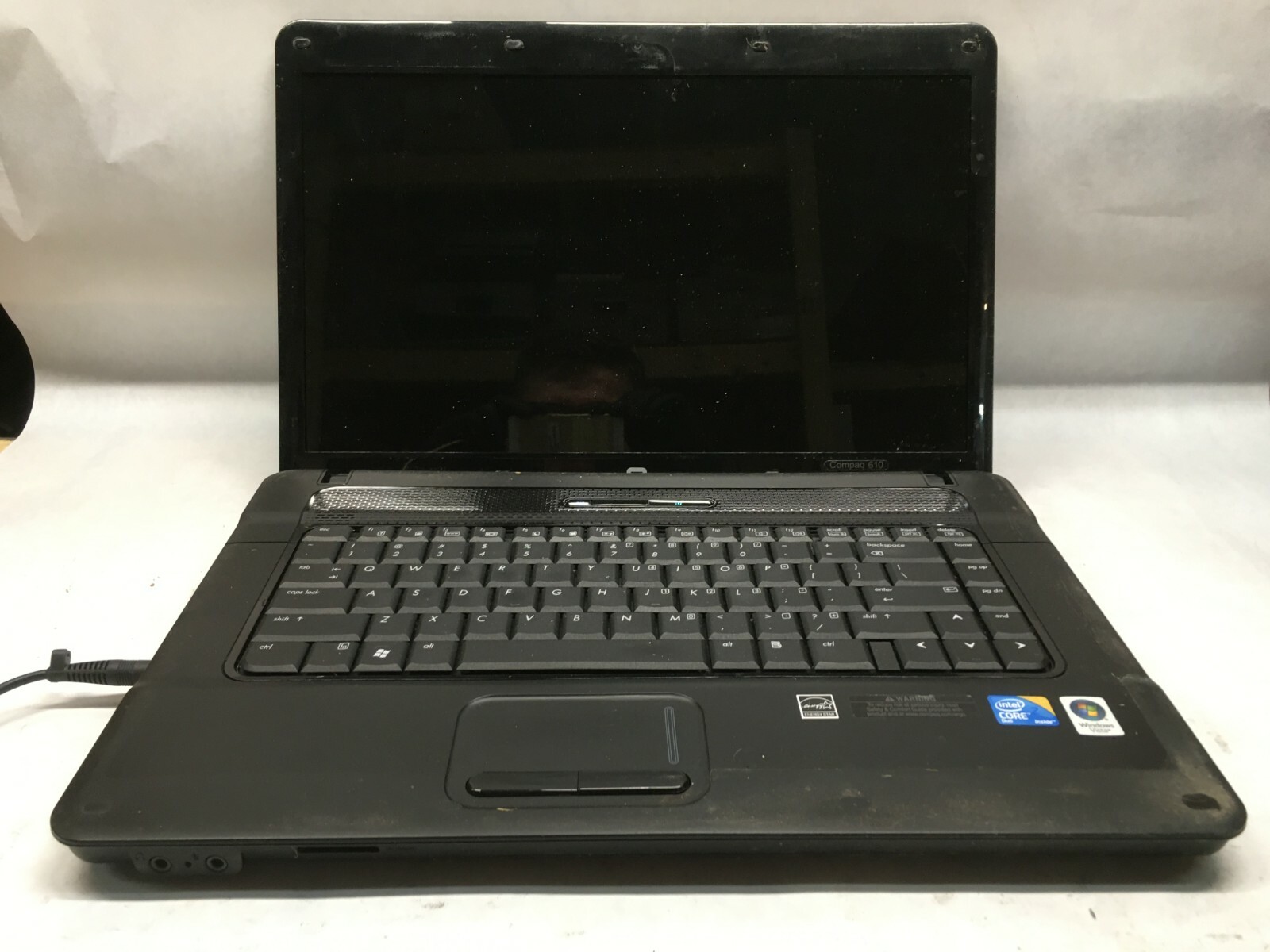 HP Compaq 610 15" Laptop Intel Core 2 Duo 4GB RAM - HAS POWER, NO BOOT -JJ