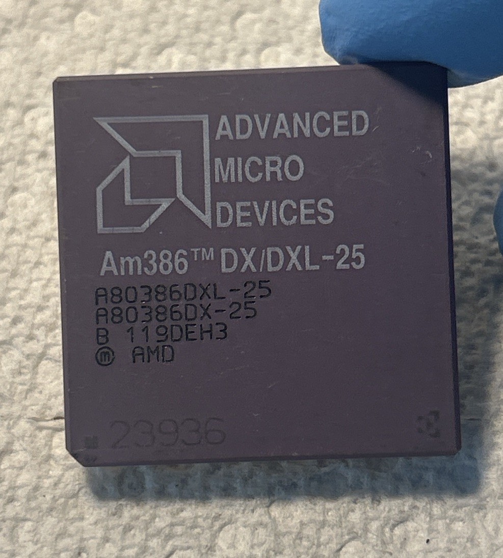Rare AMD Am386 DX/DXL-25 CPU