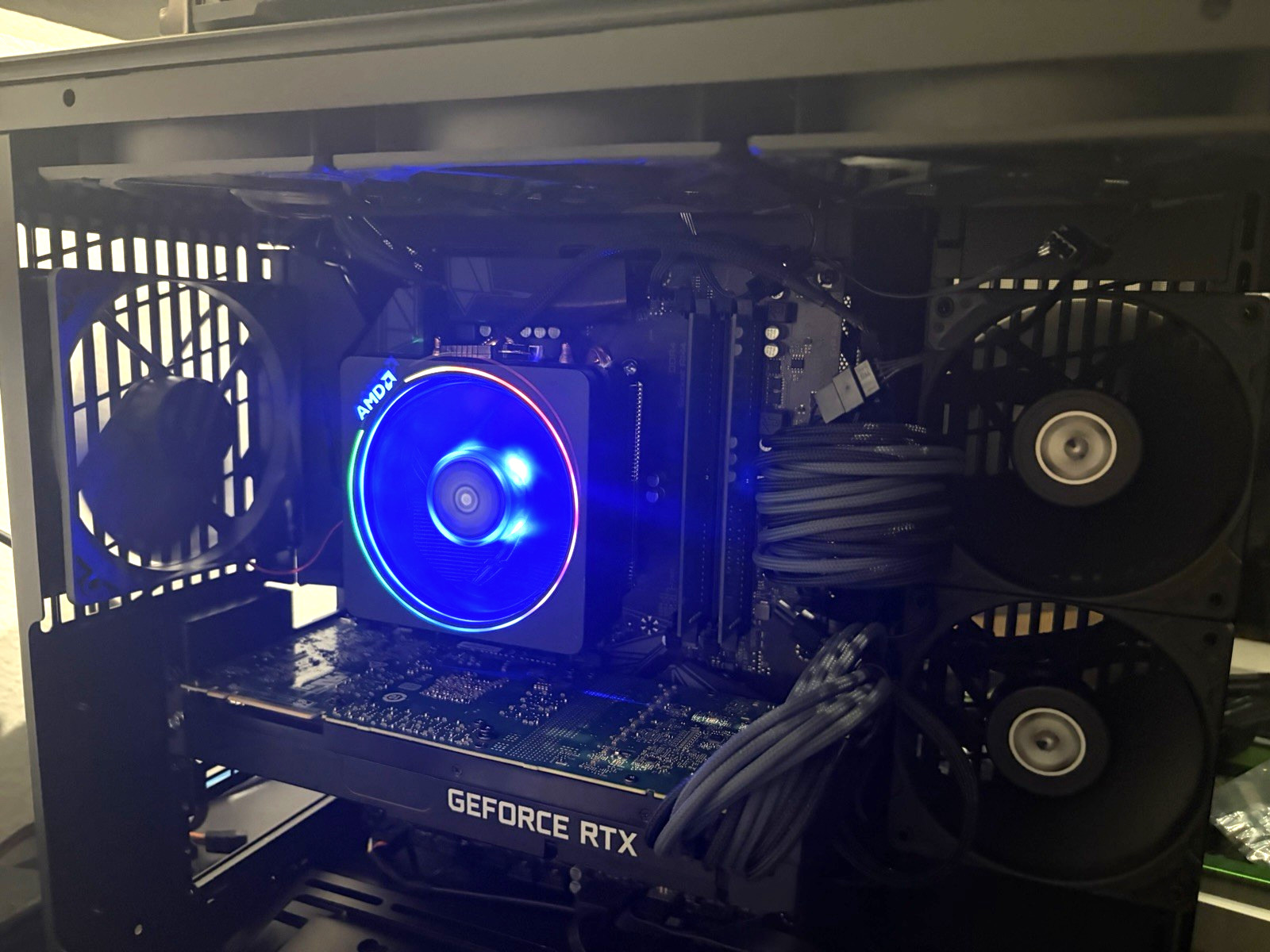 LIAN Li ATX mid tower AMD AM4 workstation