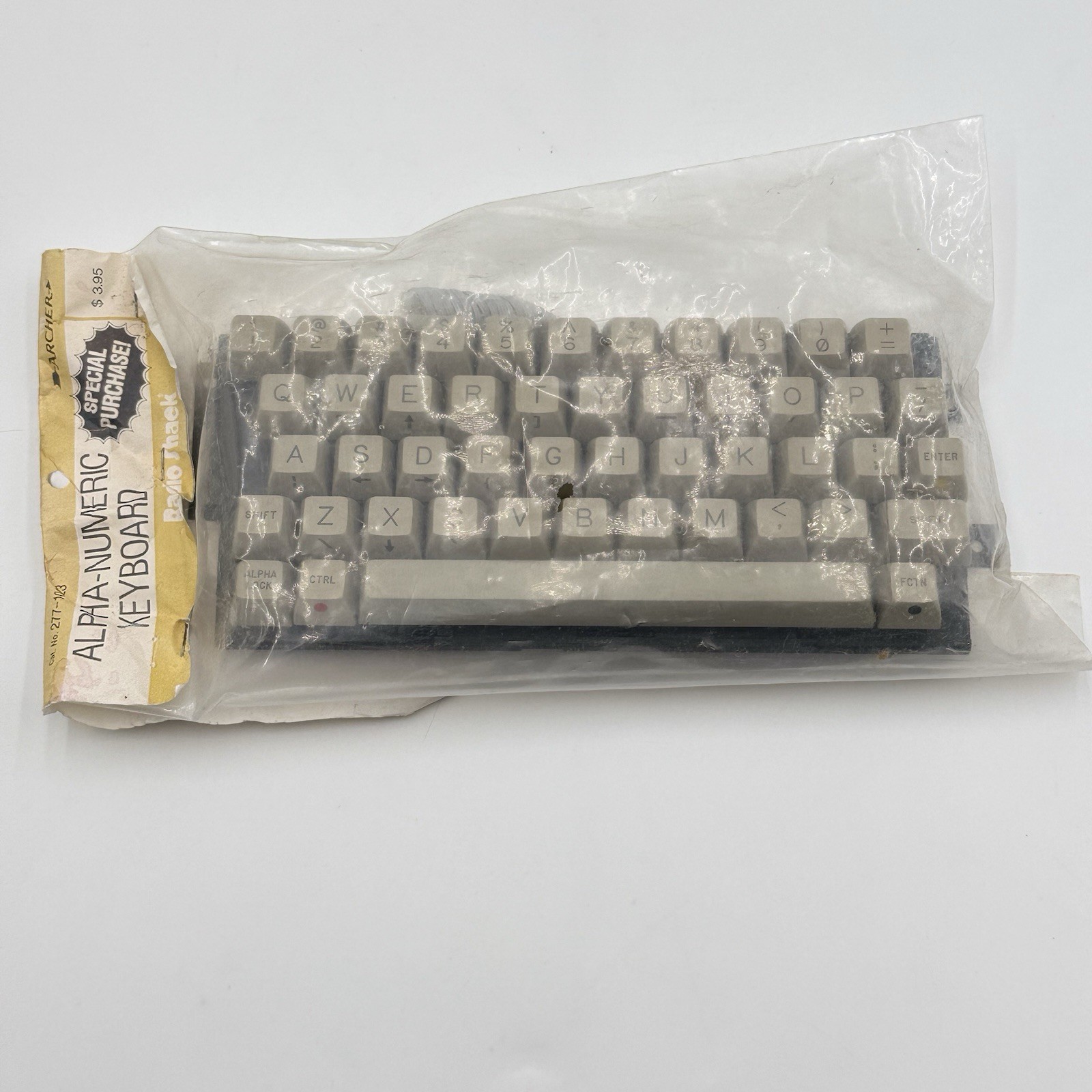 Radio Shack Archer Alpha-Numeric Keyboard  277-1023 TI 99/4 - NOS Sealed