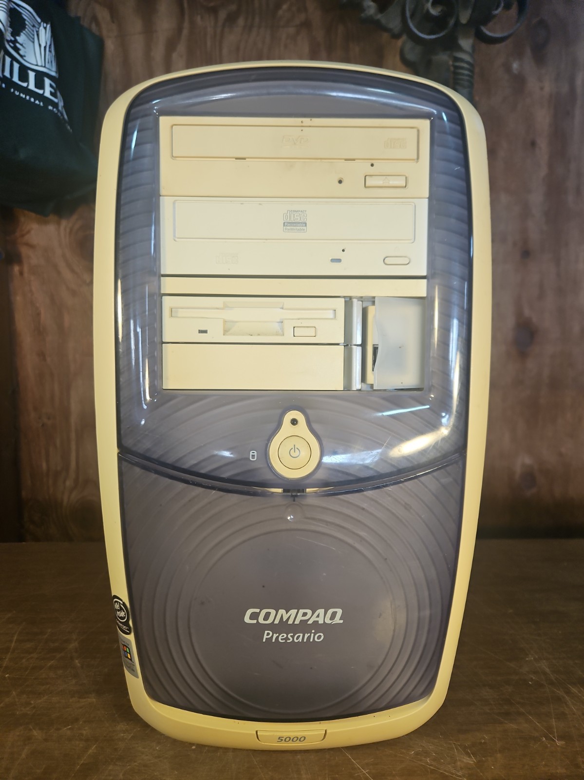 Compaq PRESARIO 5000 Intel Celeron 700 MHz 64 GB RAM 20 GB HDD - Parts