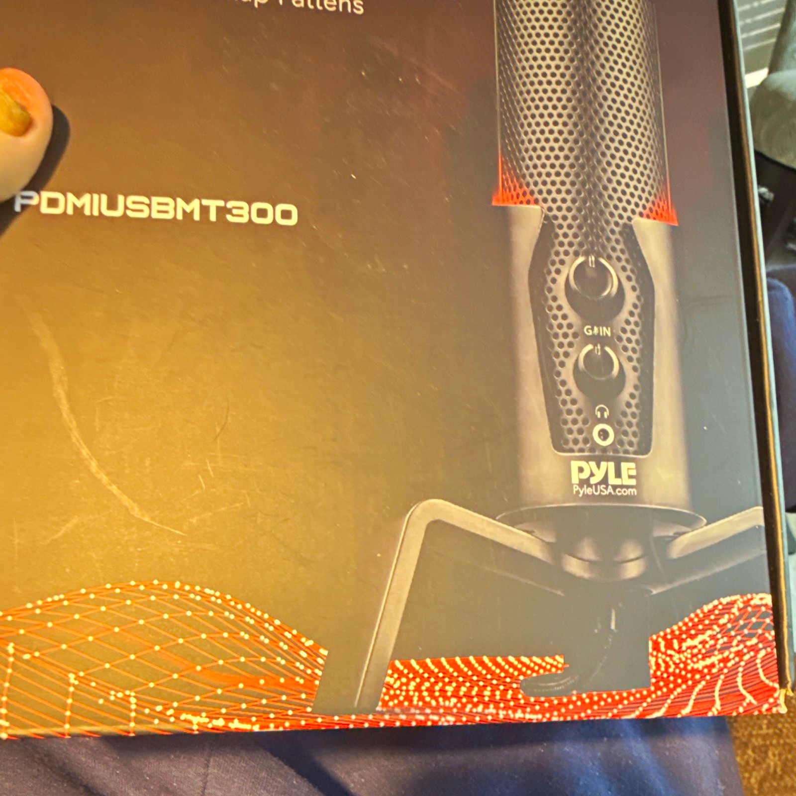 Pyle PDMIUSBMT300 USB Desktop Microphone LED Effects Gain Headphone Jack Black