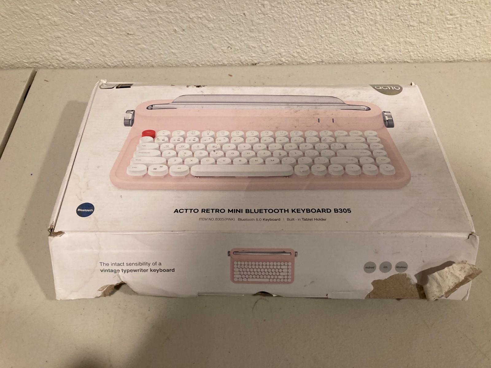 YUNZII ACTTO B305 Pink Retro Mini Bluetooth 5.0 Keyboard