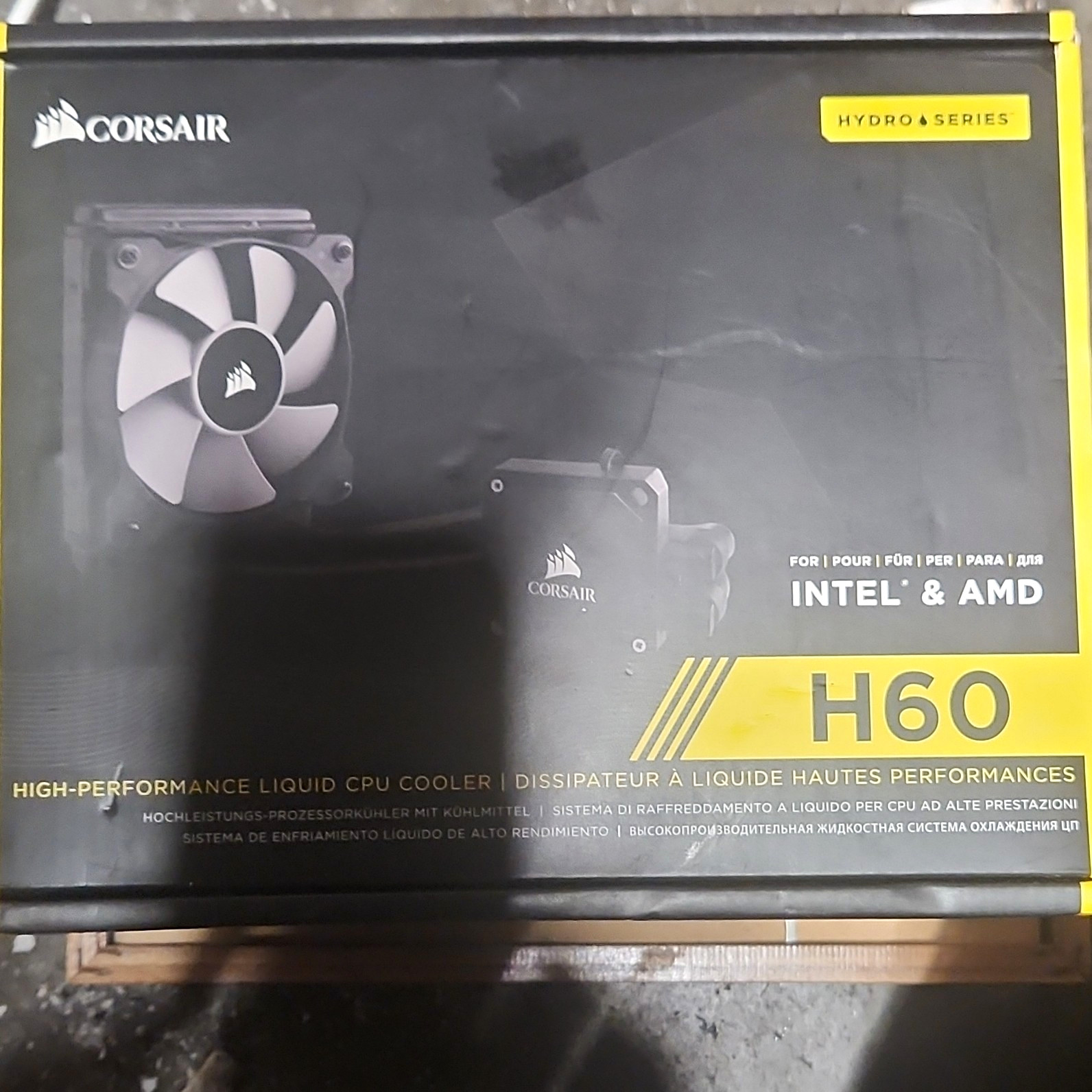 Corsair H60 Liquid CPU Cooler 120mm Radiator Black for Intel & AMD
