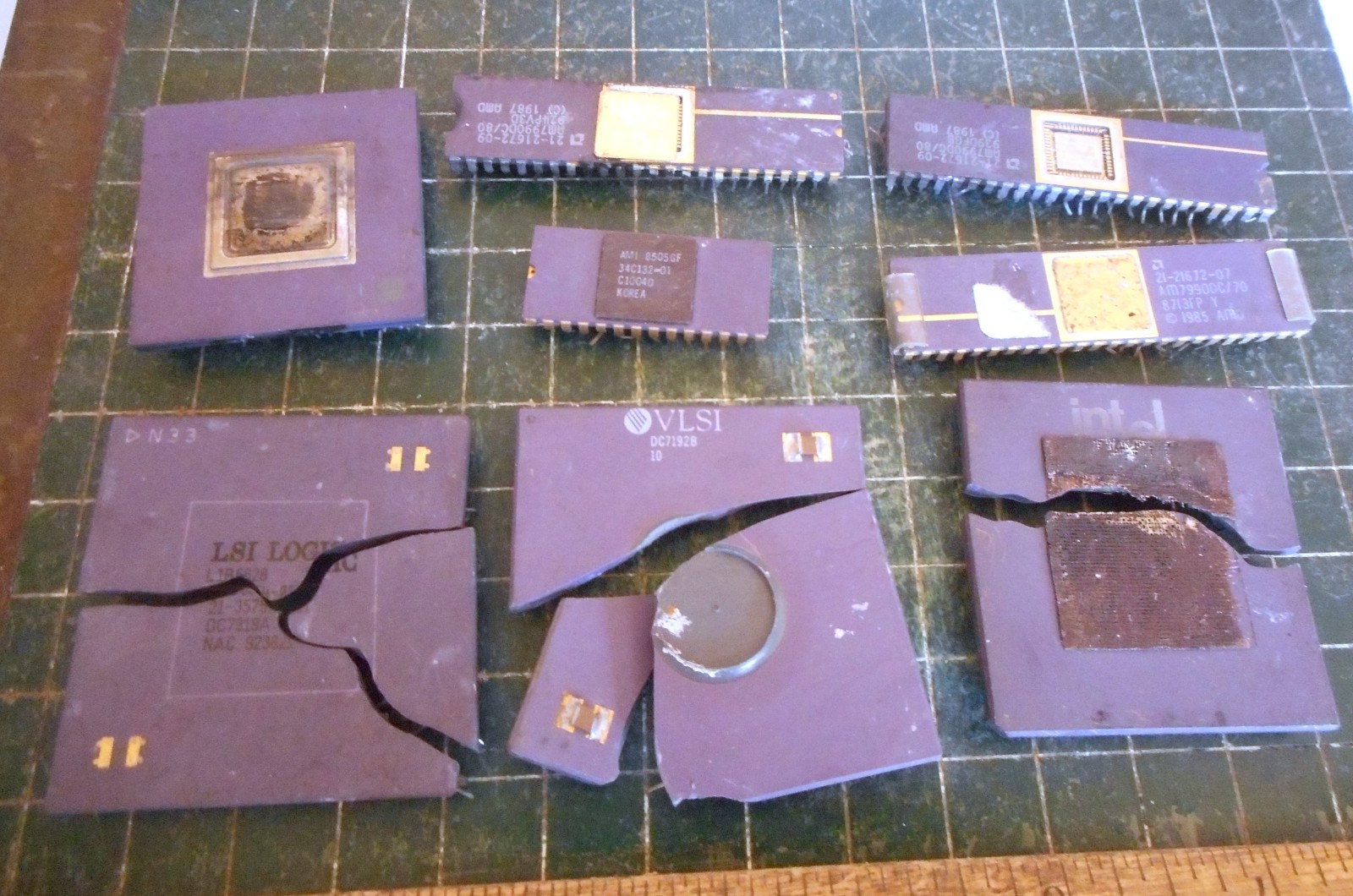 Lot of Damaged Scrap CPUs: Intel. VLSI. LSI Logic. AMD. Etc . . Gold Recovery