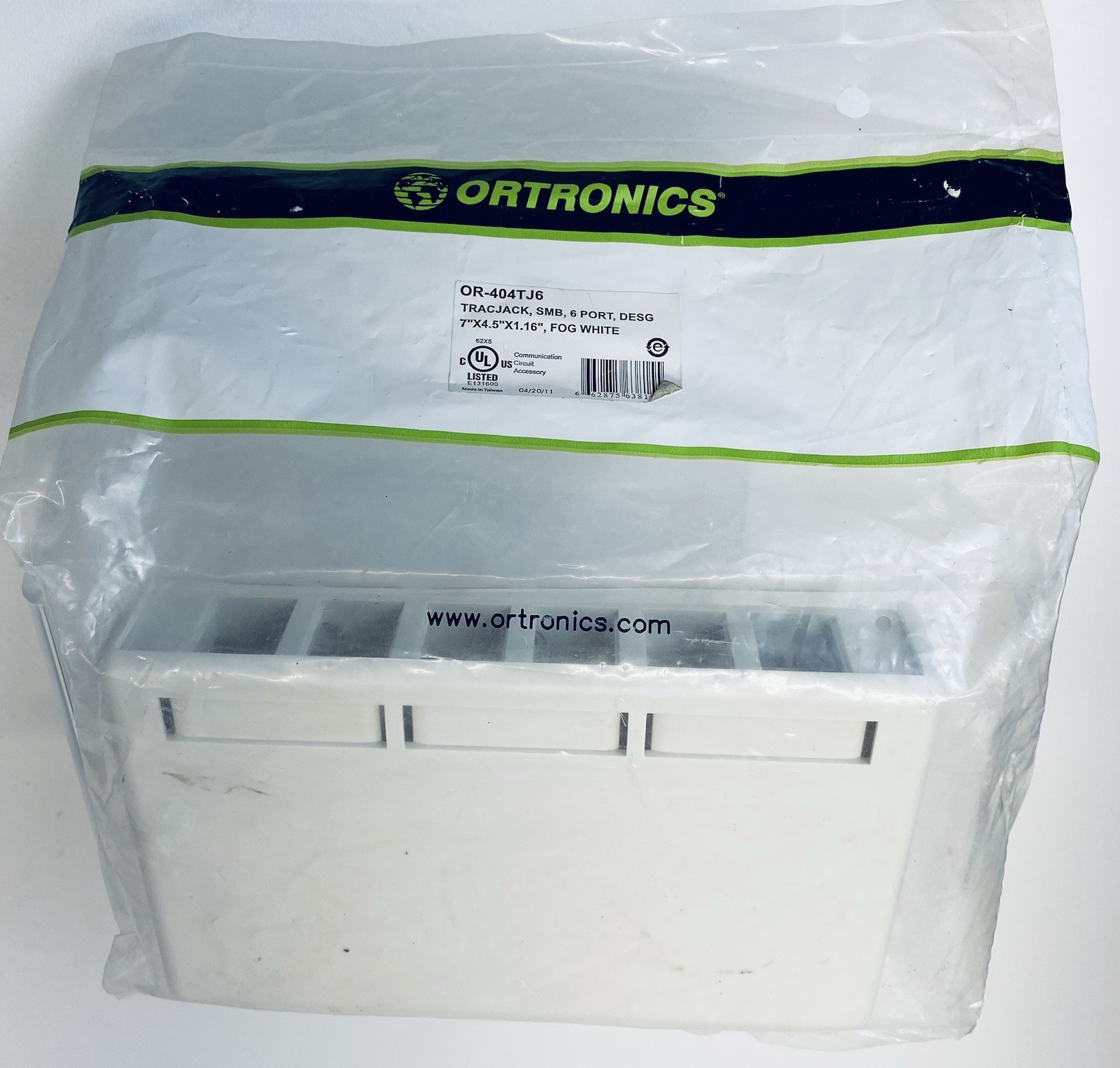 Ortronics OR-404TJ6 Tracjack Surface Mount Box 6 Port, Fog White, New 