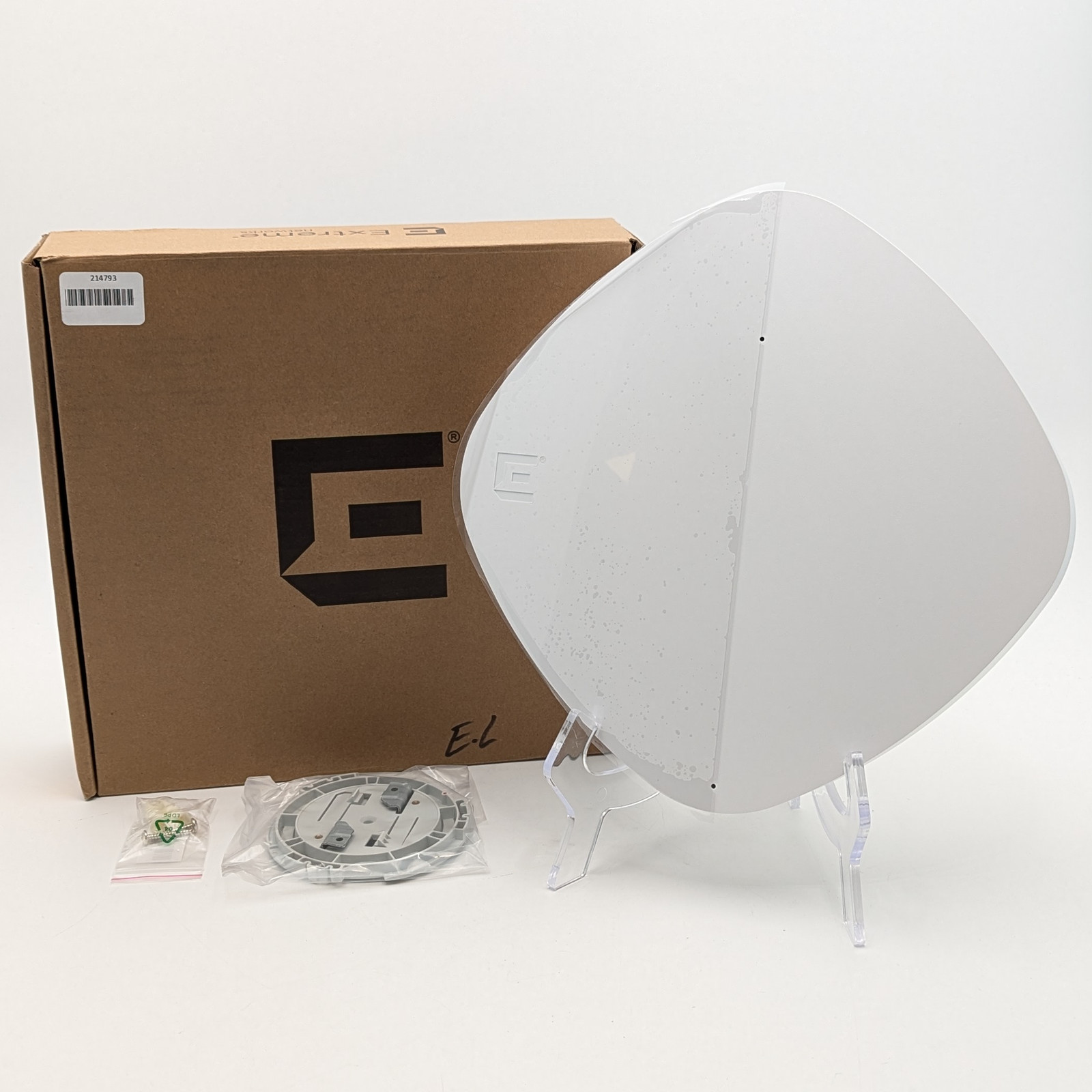 Extreme Networks Tri-Radio Wi-Fi 7 Universal Wireless Access Point (AP5020-WW)