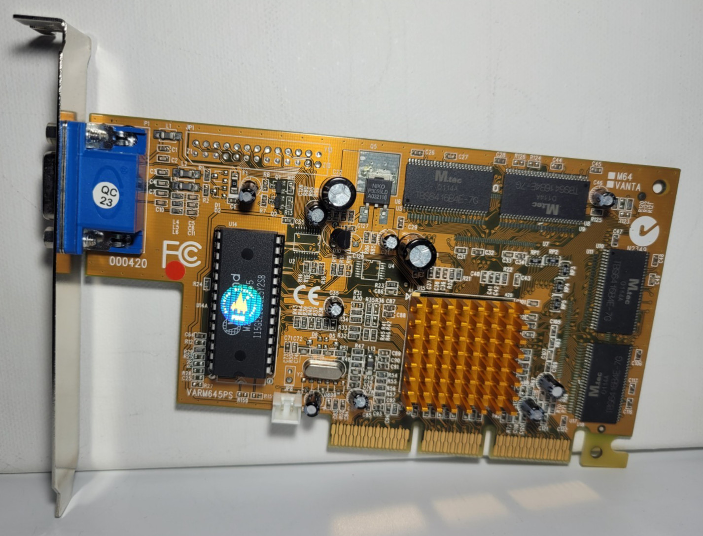 Pine PT-5988-2S Nvidia Riva TNT2 M64 Chip 32MB AGP VGA GPU VARM645PS