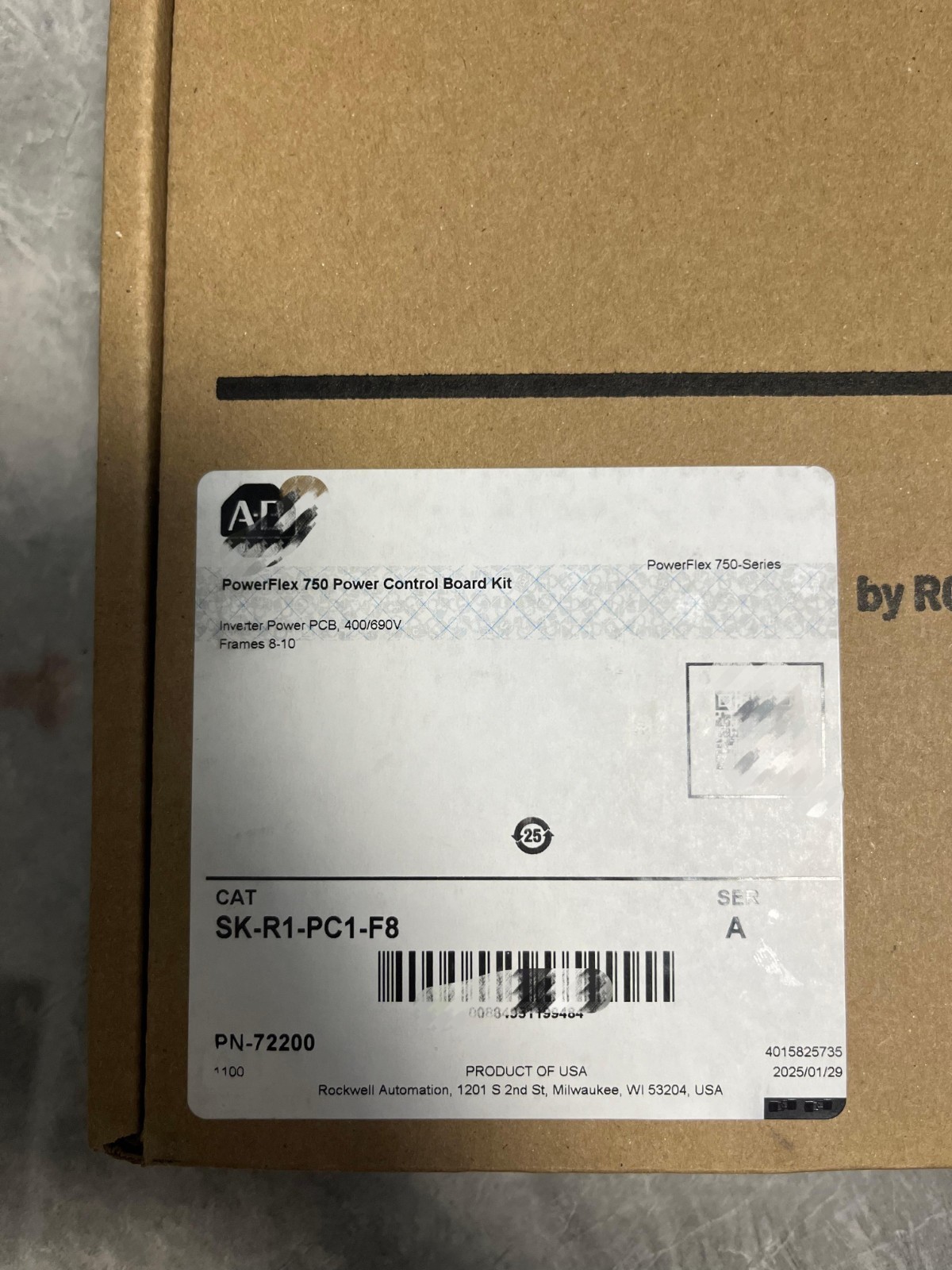 New AB SK-R1-PC1-F8  New in Box New Factory Sealed PLC
