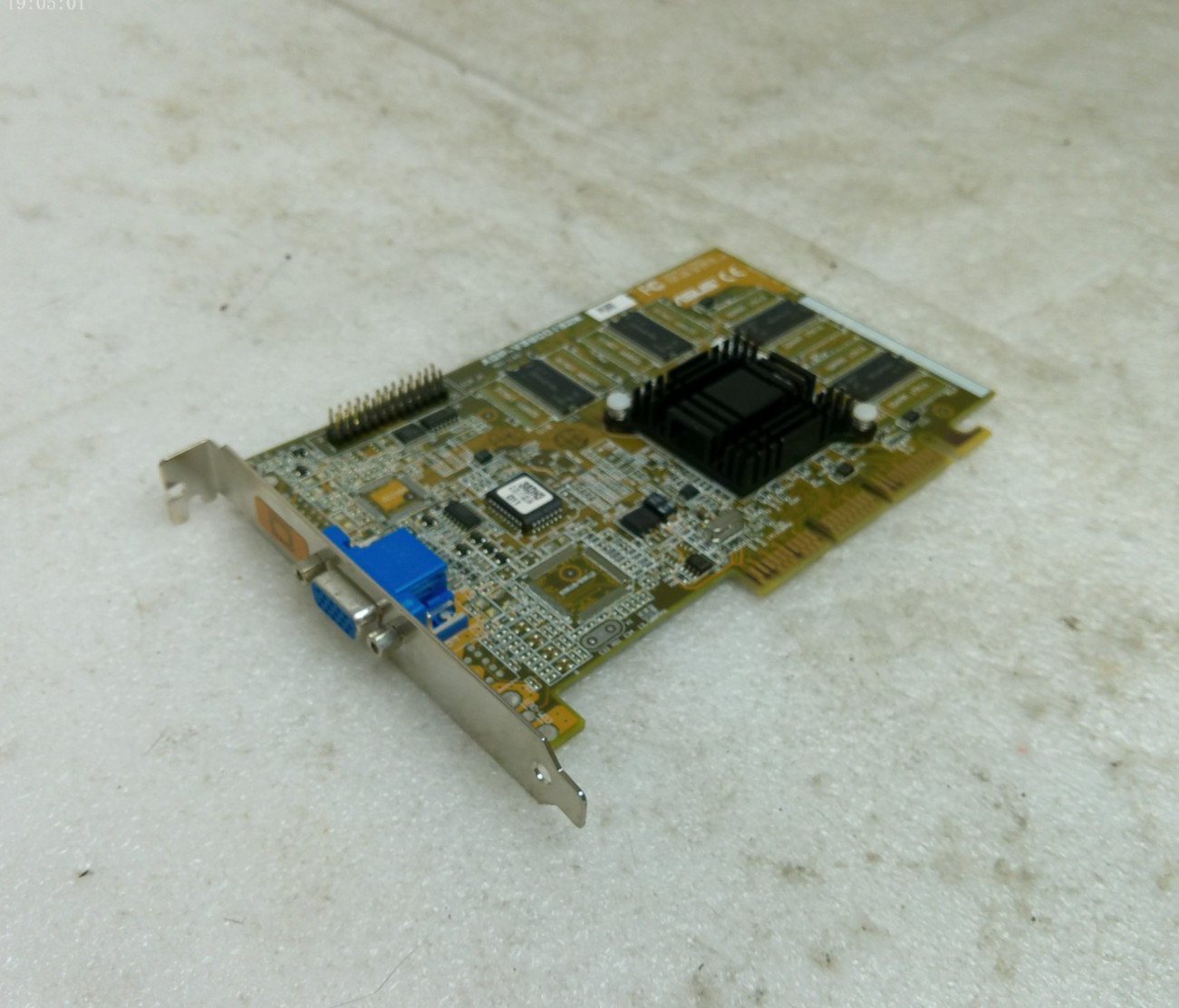 ASUS  AGP-V3800/32M 5184-3432 Graphics Video Card