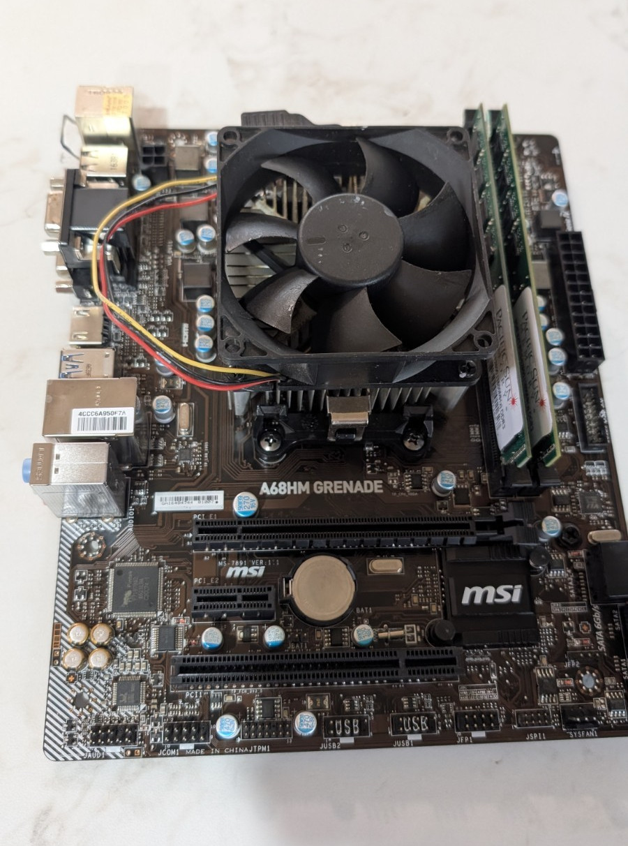 MSI A68HM GRENADE MicroATX Motherboard AMD A8-5500 CPU DDR3 PCIe VGA HDMI
