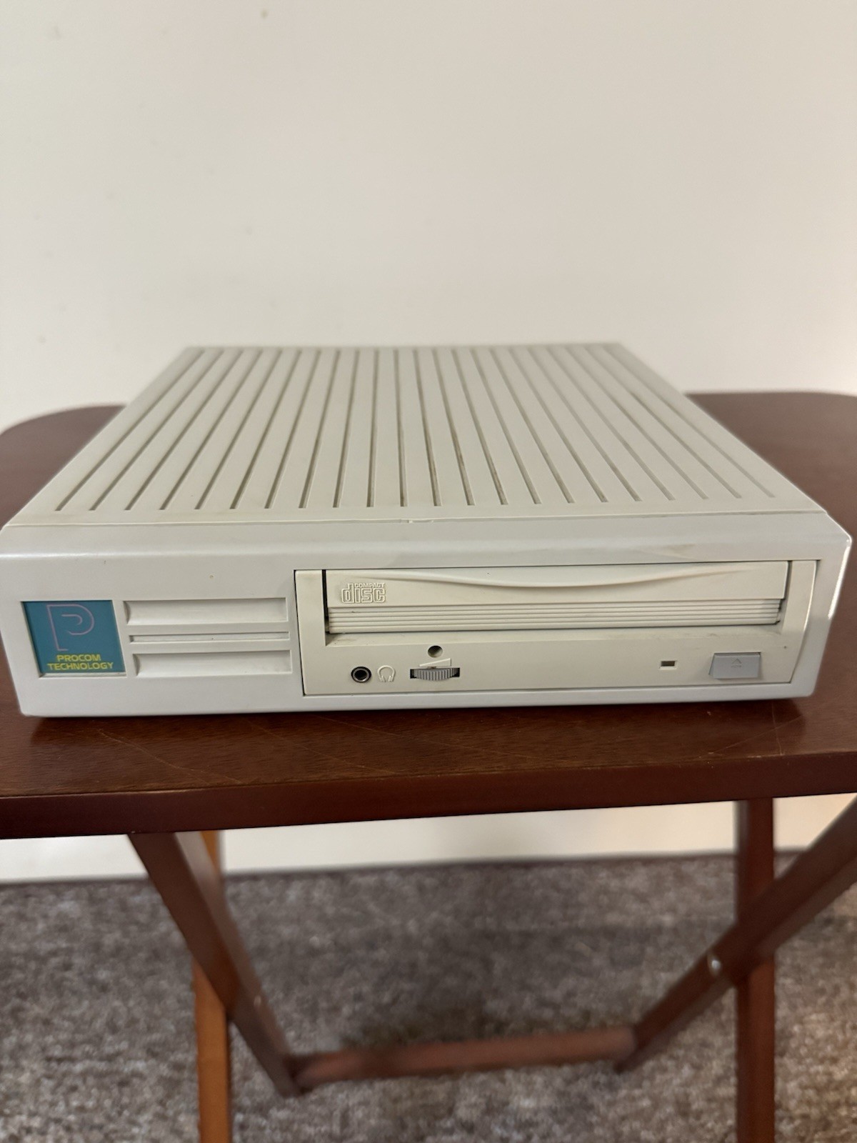 Procom External SCSI CD ROM Drive Vintage With Cord READ DESCRIPTION