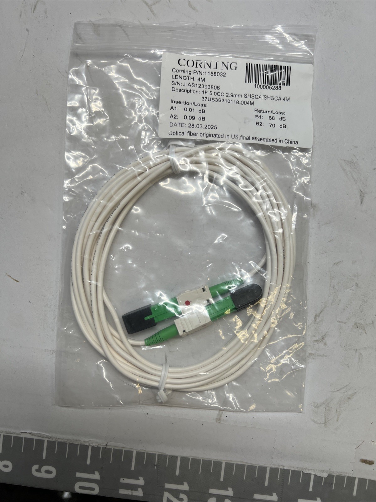 CORNING  1158032 OPTICAL FIBER ORIGINATED IN US . FIBER OPTICAL CABLE 4M