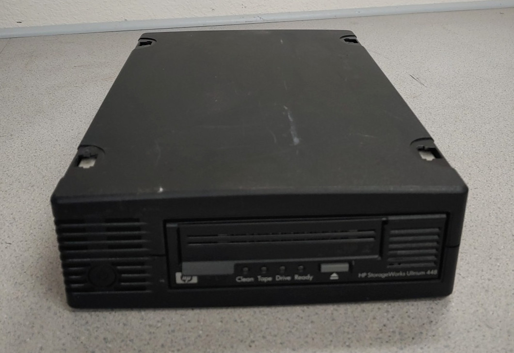 HP StorageWorks Ultrium 448,  DW017B , BRSLA-0404-AC