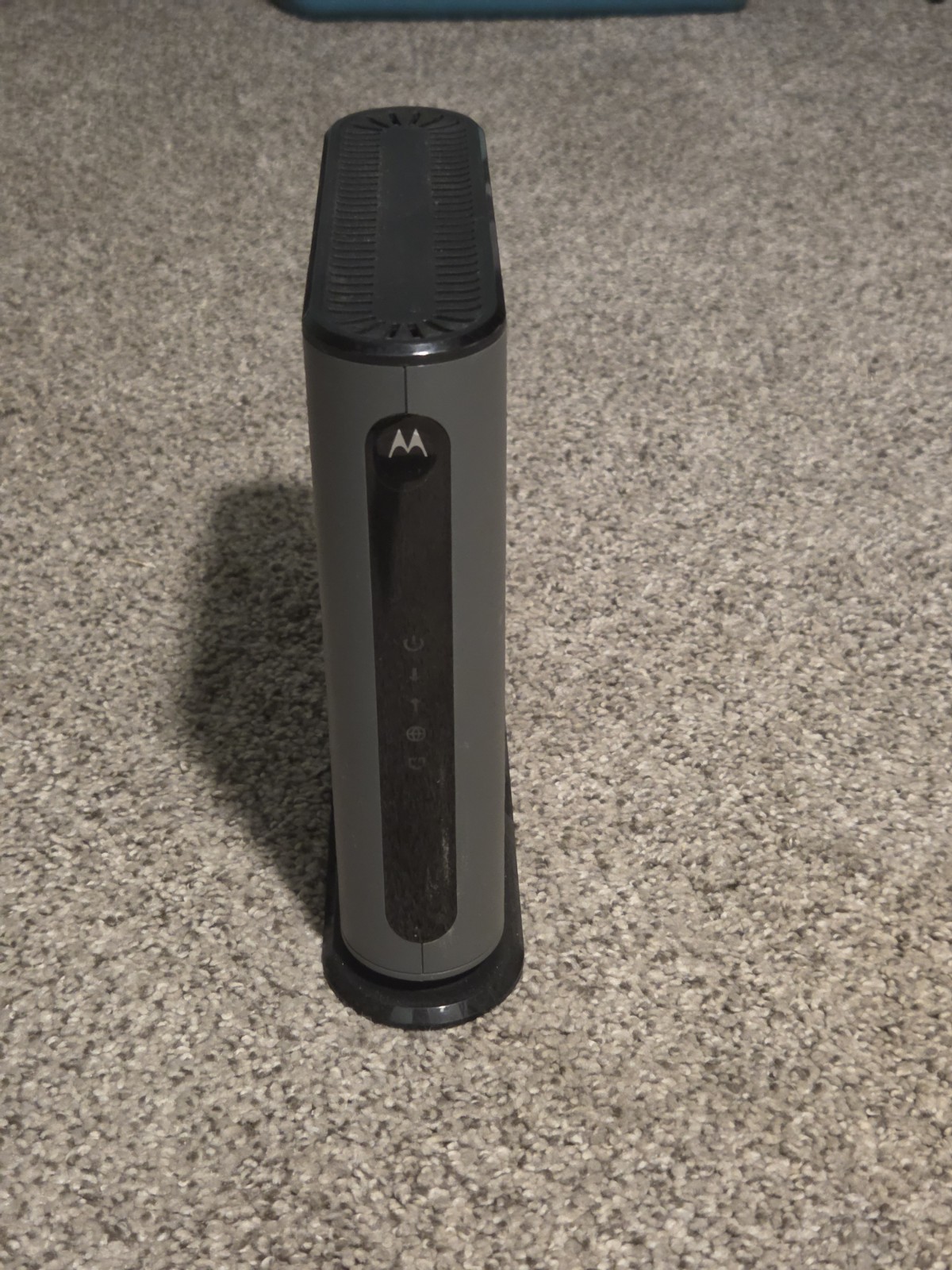 Motorola MB8600 DOCSIS 3.1 Cable Modem Black New Factory Sealed MB8600-10