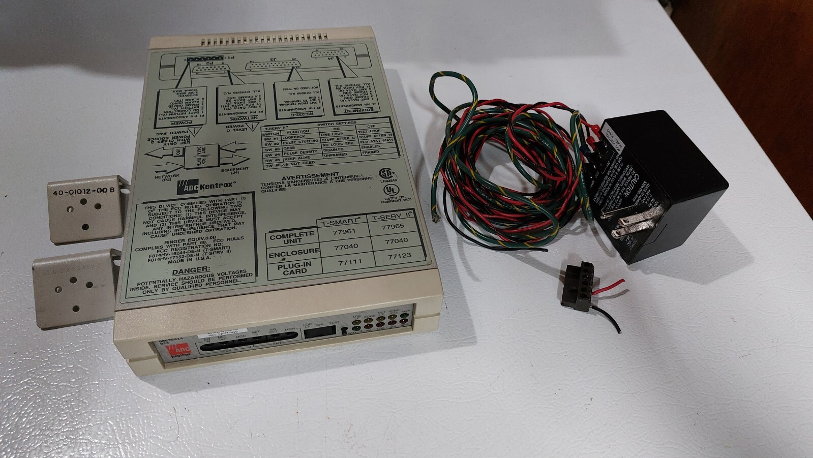 ADC Kentrox 77123-L2 T-SERV II CSU PLUG IN CARD w/enclosure, and power supply