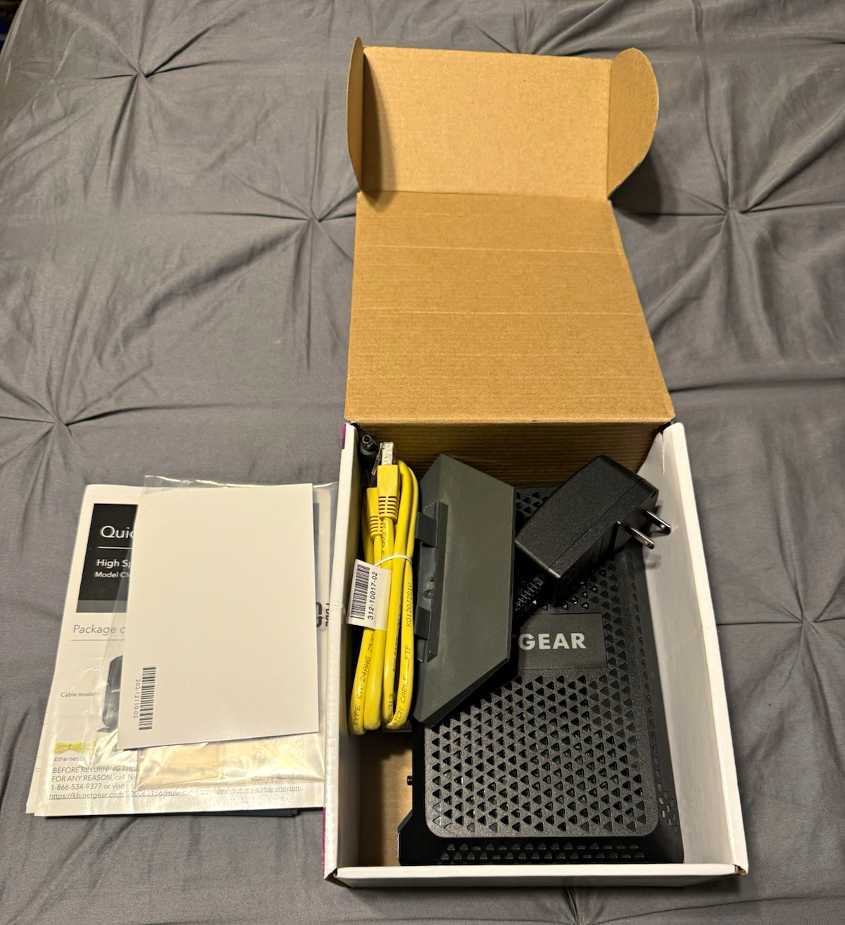 NETGEAR CM700 DOCSIS 3.0 Cable Modem Parts Repair Power Tested Loose Heatsink