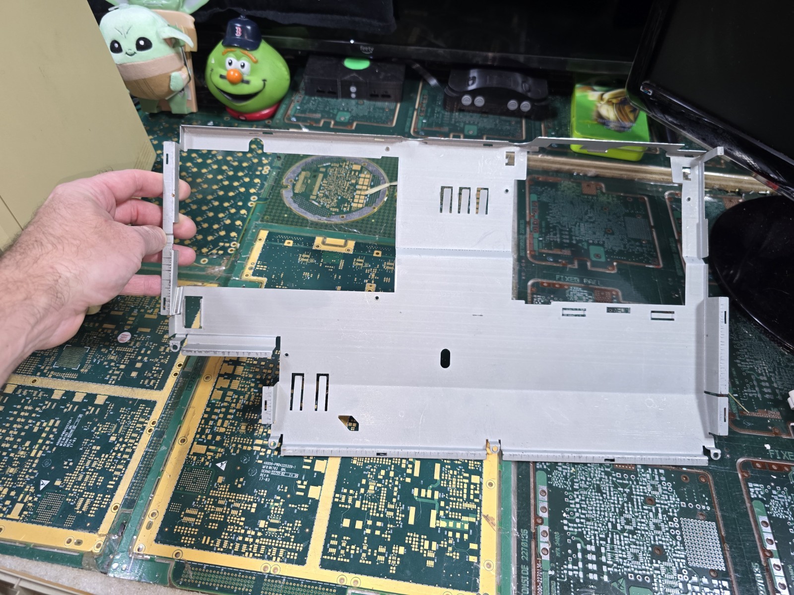 Atari 1040STF 220V Euro Exact Top Motherboard Metal Cover-WEAR-PARTS-READ